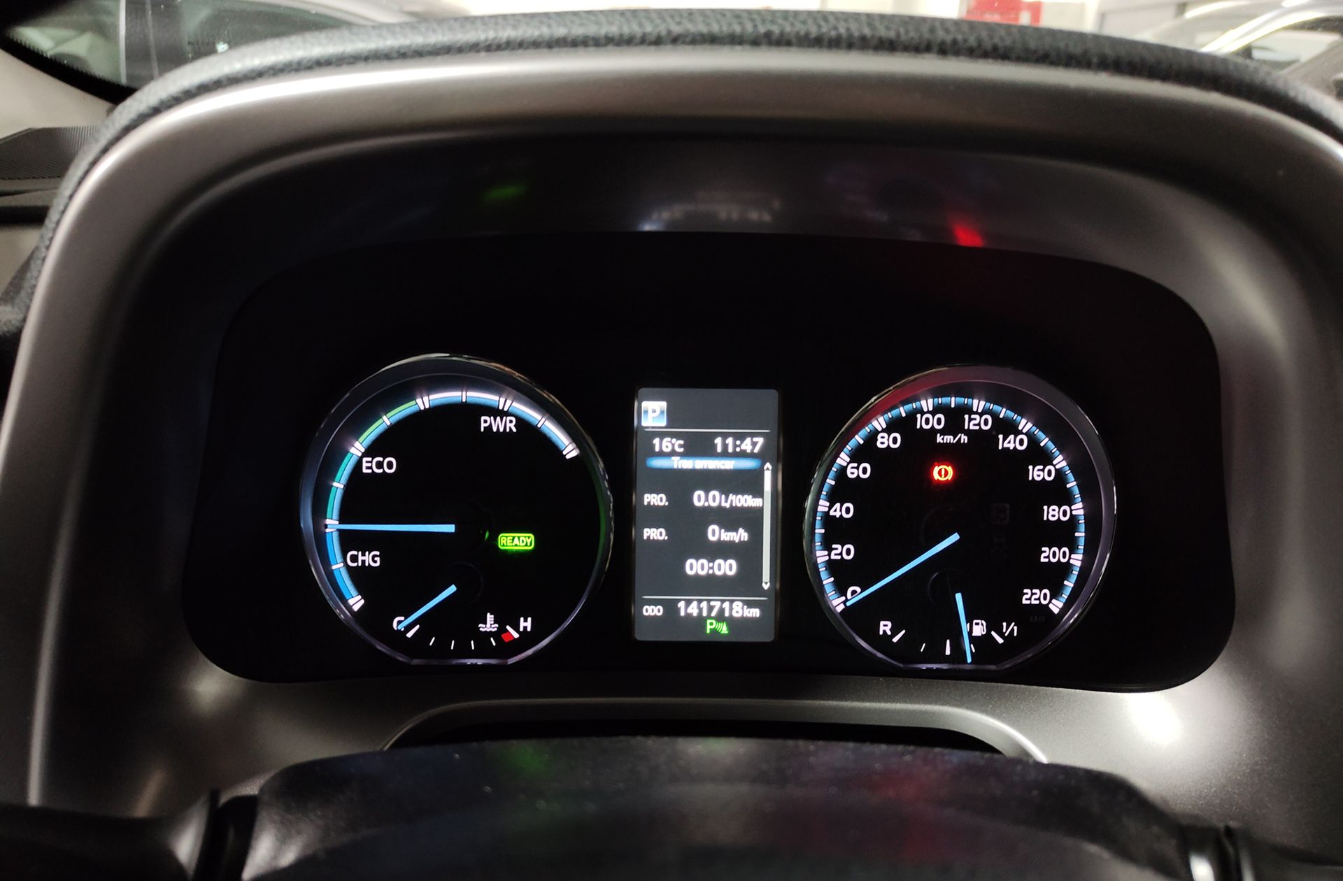 Toyota RAV4 2.5l hybrid Advance 2WD - foto 22