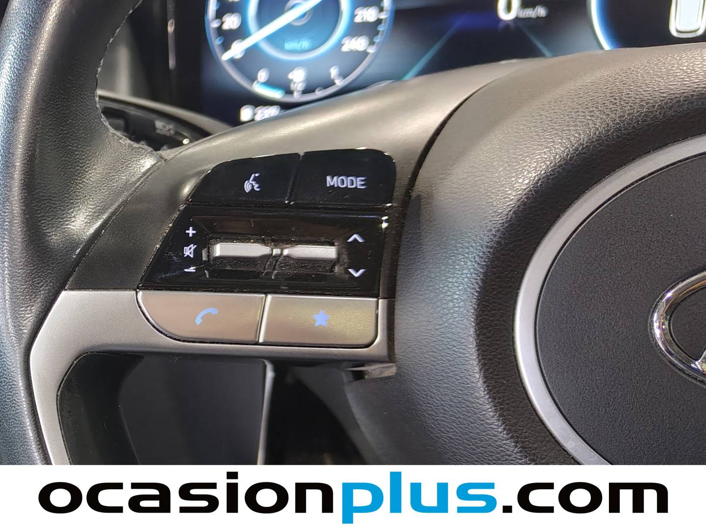 Foto Hyundai Tucson Hyundai Tucson 1.6 CRDI 48V Maxx Sky DCT (136 CV)