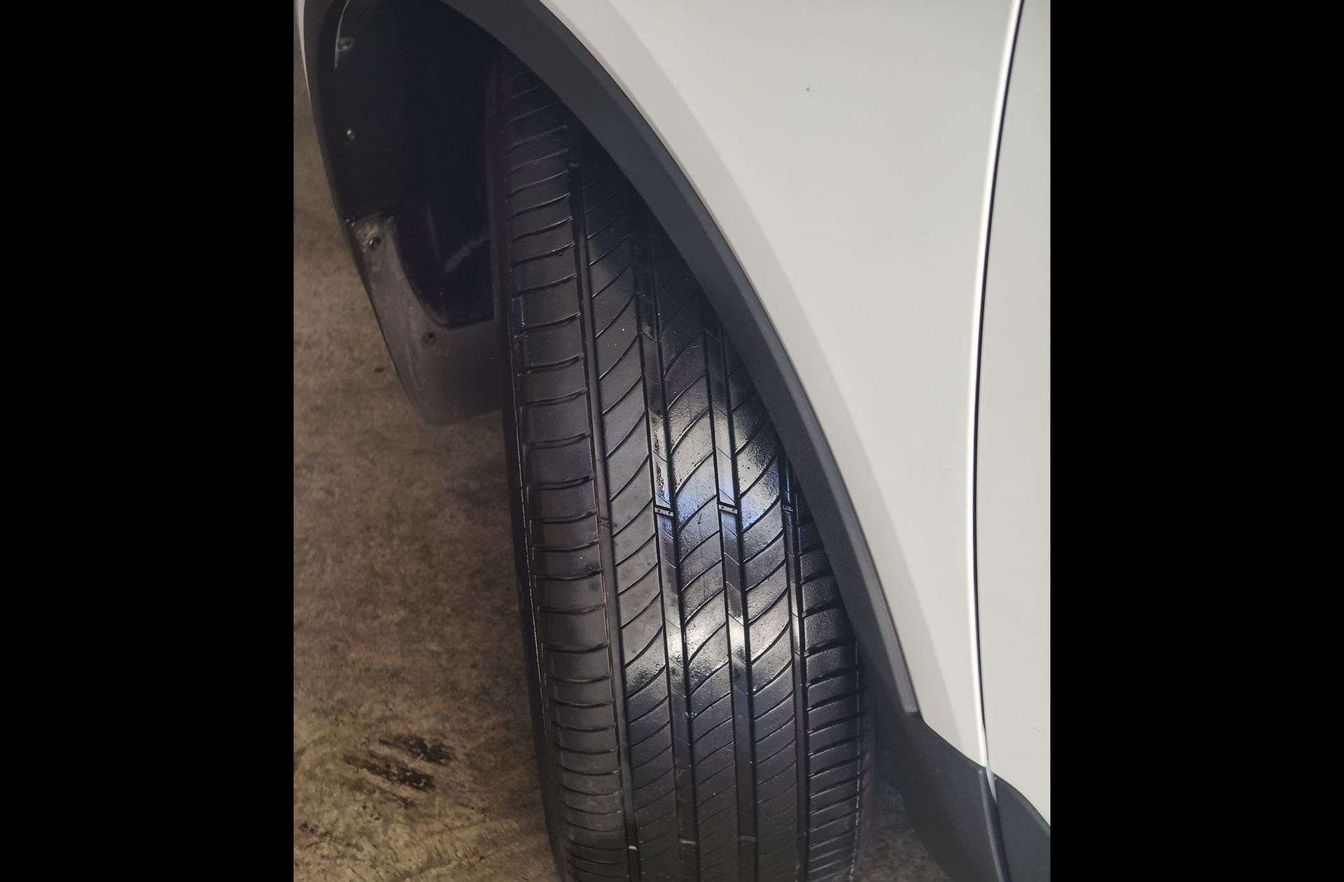 Volvo XC40 T2 Momentum Pro - foto 32