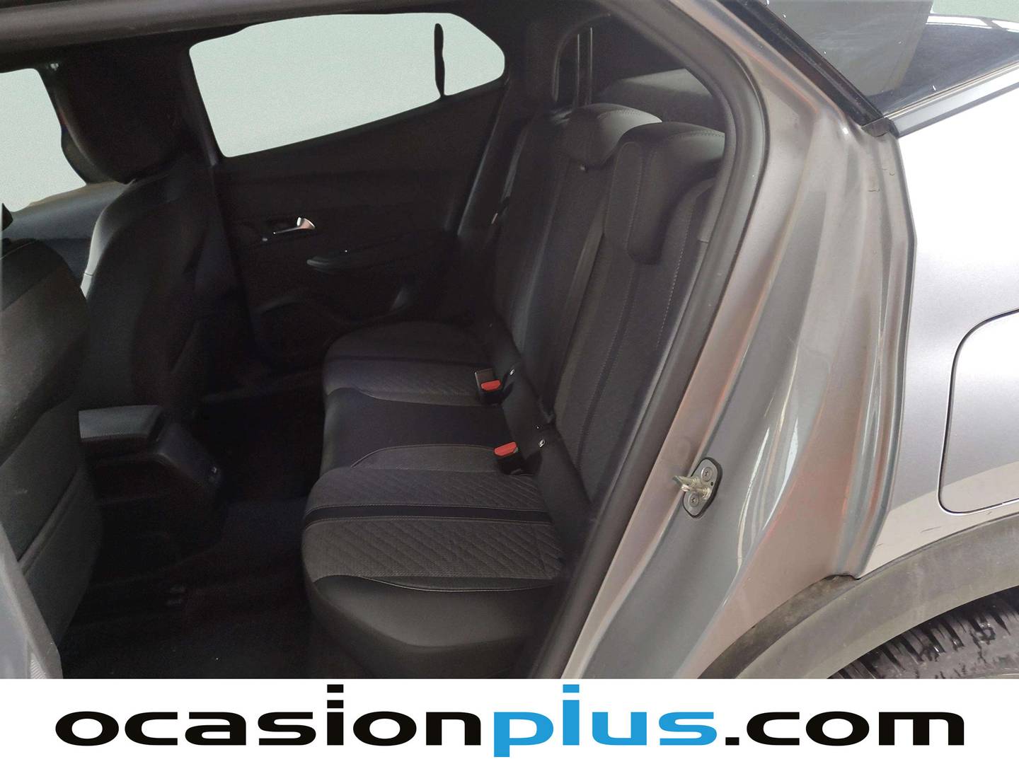 Foto asientos traseros Peugeot 2008 Peugeot 2008 Allure Hybrid eDCS6 (145 CV)