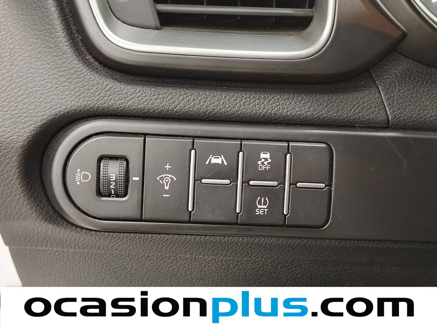 Acabados KIA Ceed KIA Ceed 1.6 MHEV iMT Drive (136 CV)
