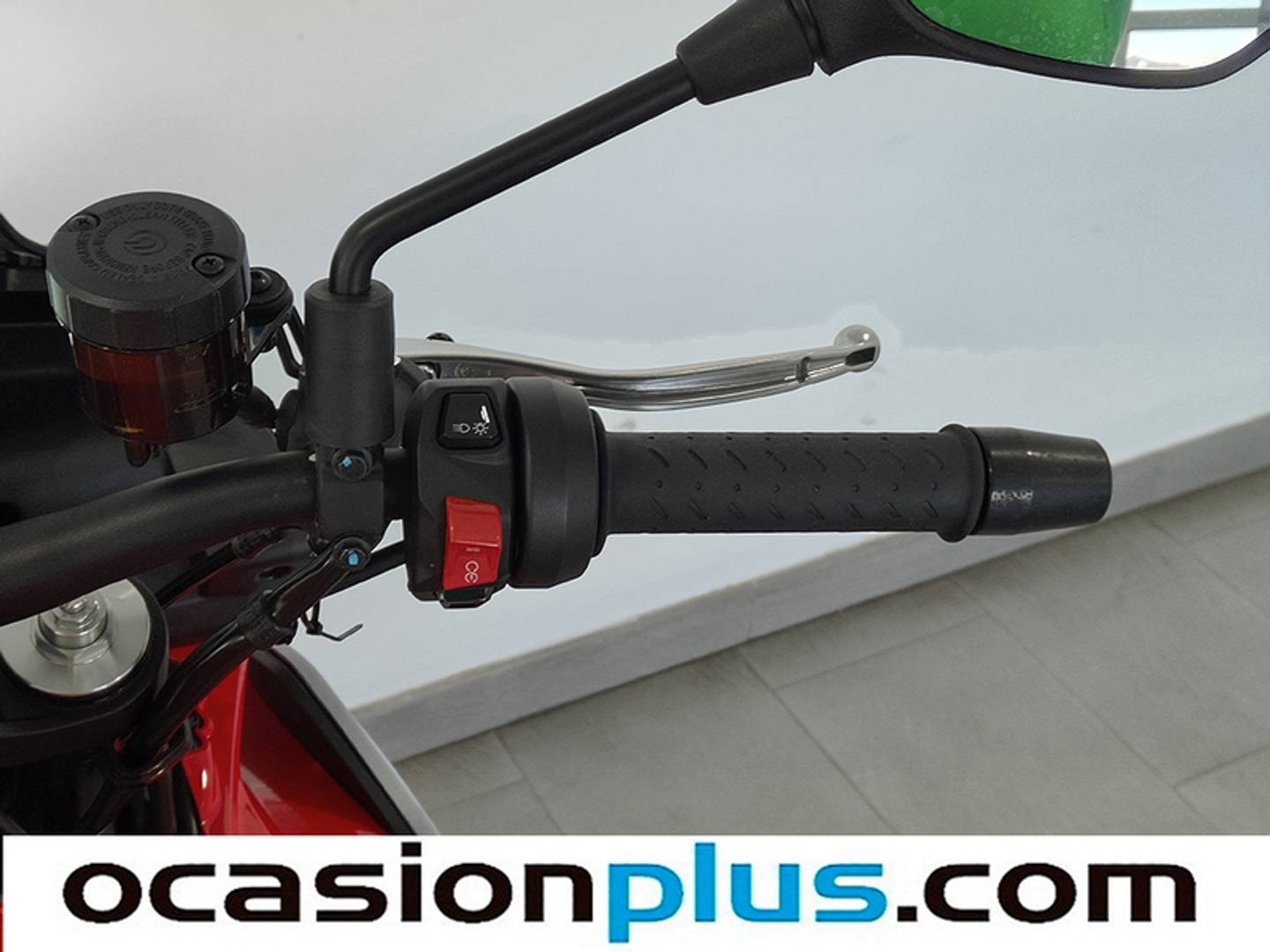 Foto Aprilia Tuono 660 EURO 5 Aprilia Tuono 660 EURO 5 (95 CV)