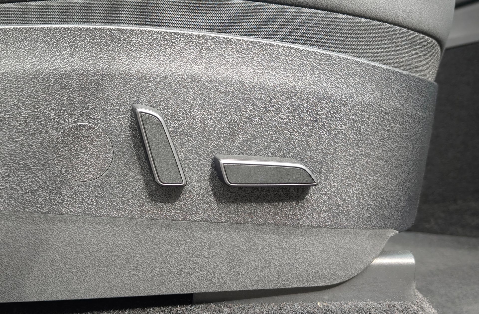 Tesla Model Y Tracción Trasera RWD - foto 28