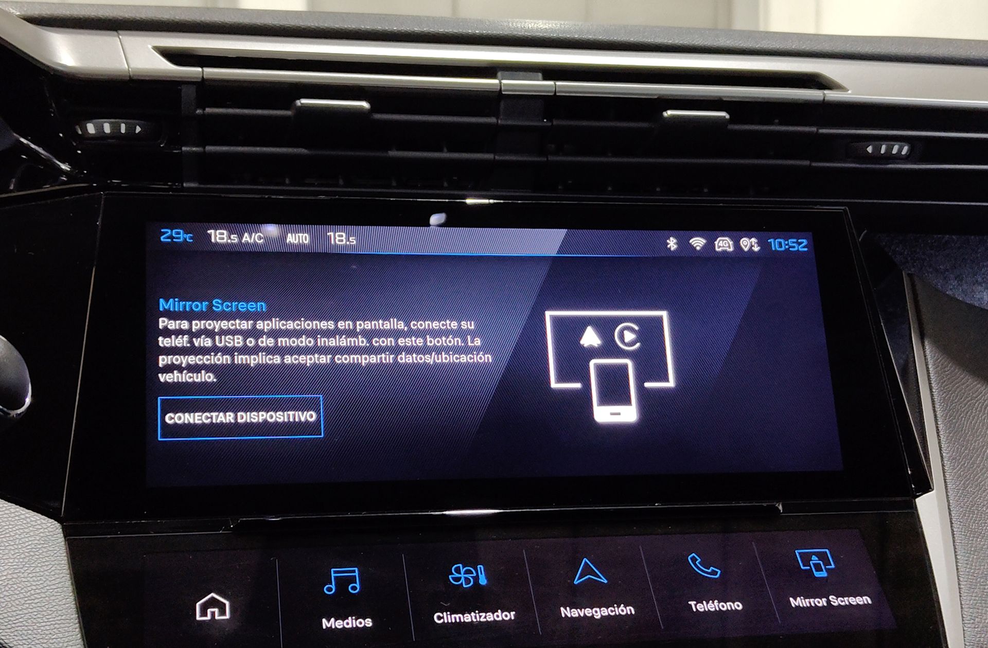 Peugeot 408 Allure PHEV 180 e-EAT8 - foto 8