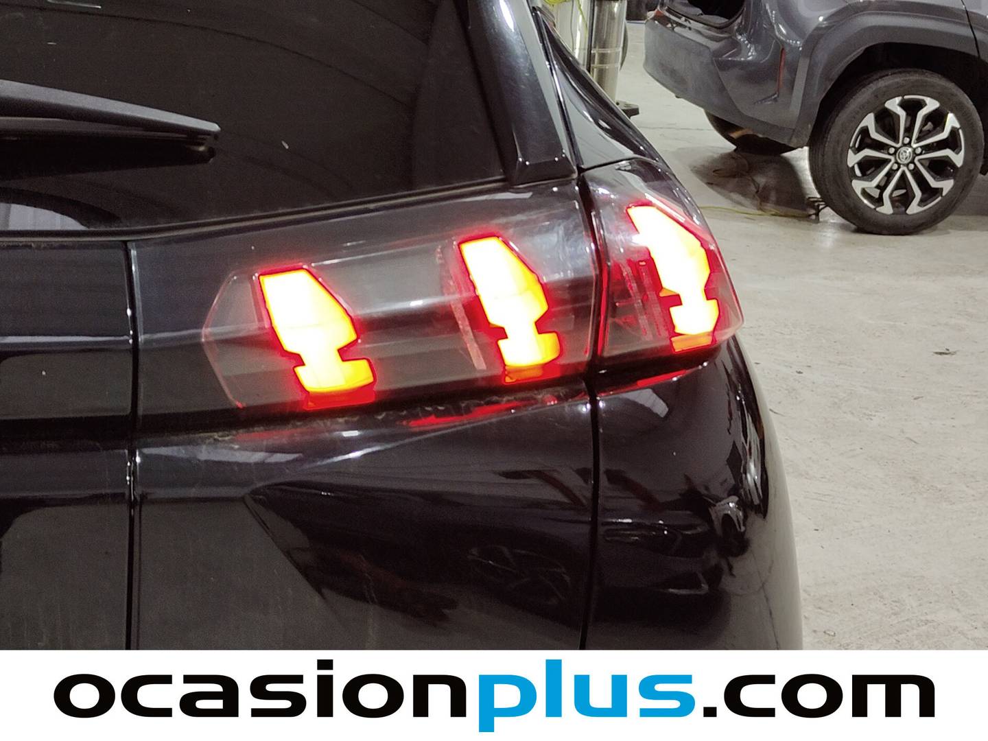 Foto Peugeot 2008 Peugeot 2008 PureTech 130 S&S Allure Pack (130 CV)