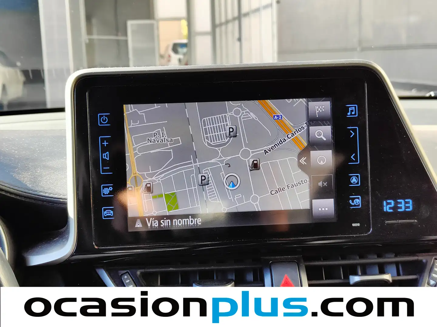 Foto Toyota C-HR Toyota C-HR 1.8 125H Advance (122 CV)