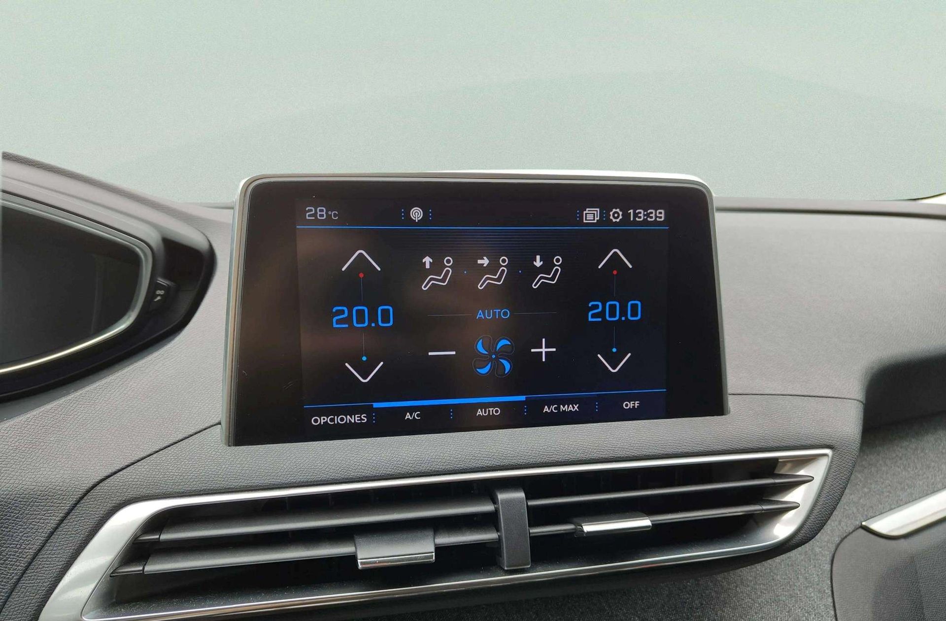 Peugeot 3008 PureTech 130 Allure - foto 32