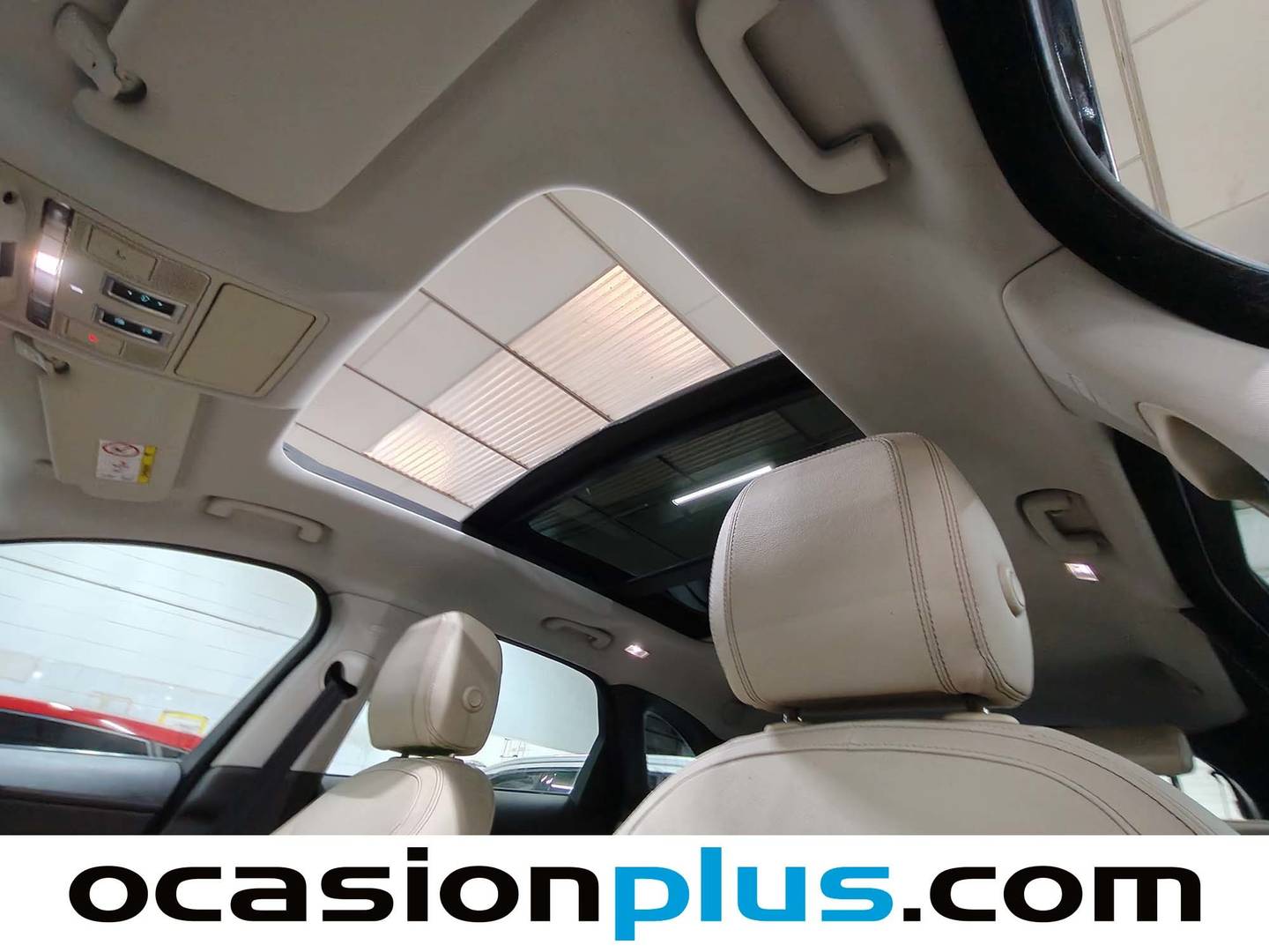 Foto Jaguar F-Pace Jaguar F-PACE 2.0T i4 Prestige AWD Auto (250 CV)