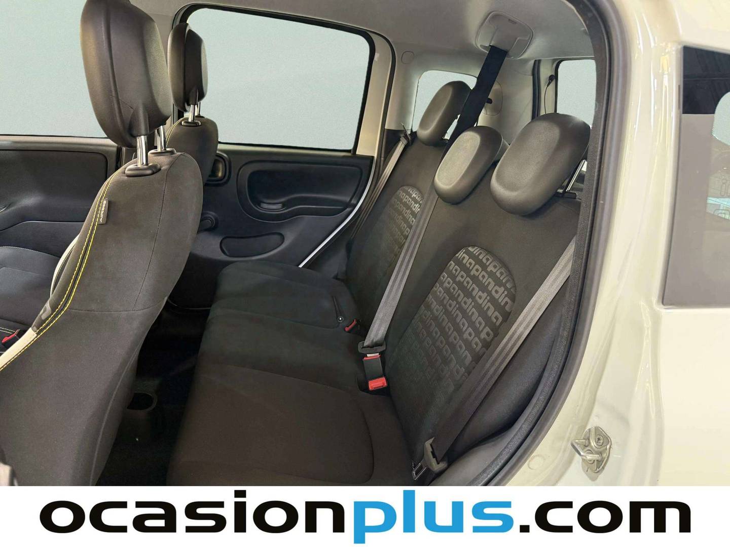 Foto asientos traseros Fiat Panda Fiat Panda 1.0 Hybrid Pandina (70 CV)