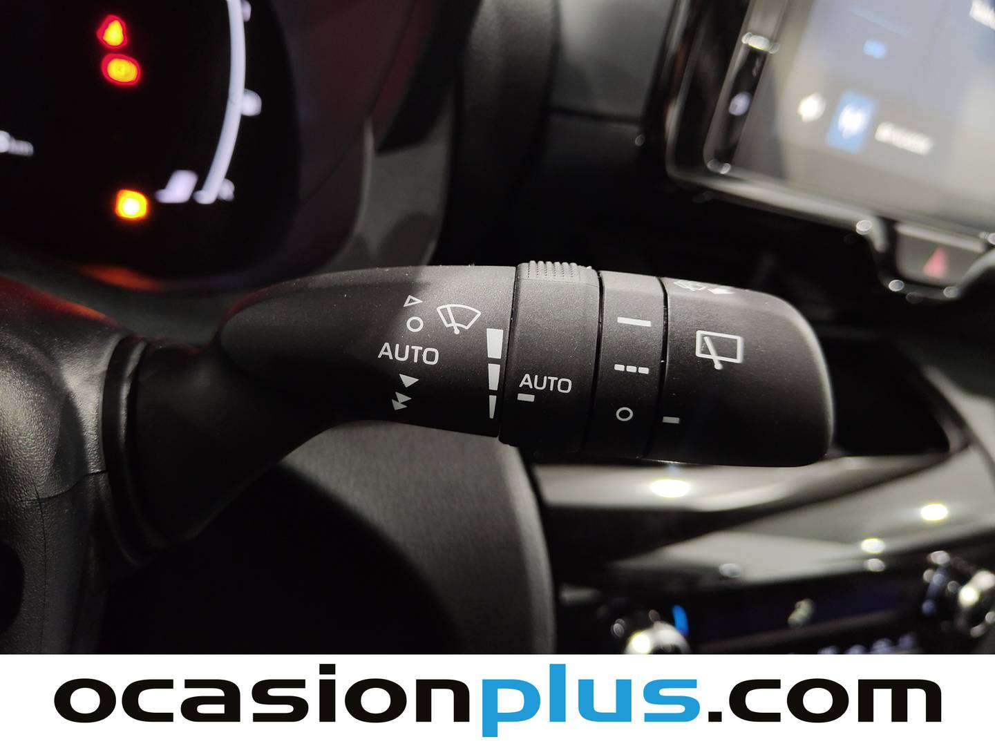 Foto Toyota Yaris Cross Toyota Yaris Cross 120H Business Plus (116 CV)