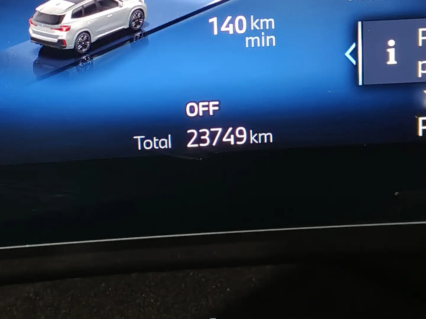 Foto BMW iX1 BMW iX1 eDrive20 (204 CV) Pack M