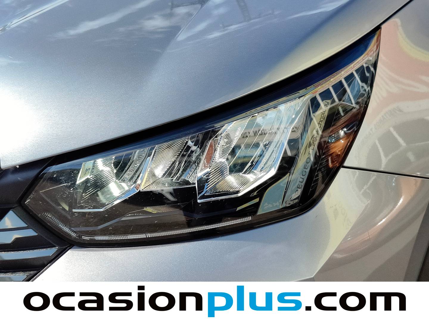 Extras del Peugeot 2008 Peugeot 2008 Allure Hybrid eDCS6 (145 CV)