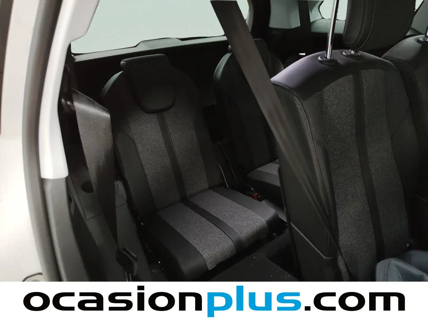 Foto Peugeot 5008 Peugeot 5008 BlueHDi 130 S&S Allure EAT8 (130 CV)