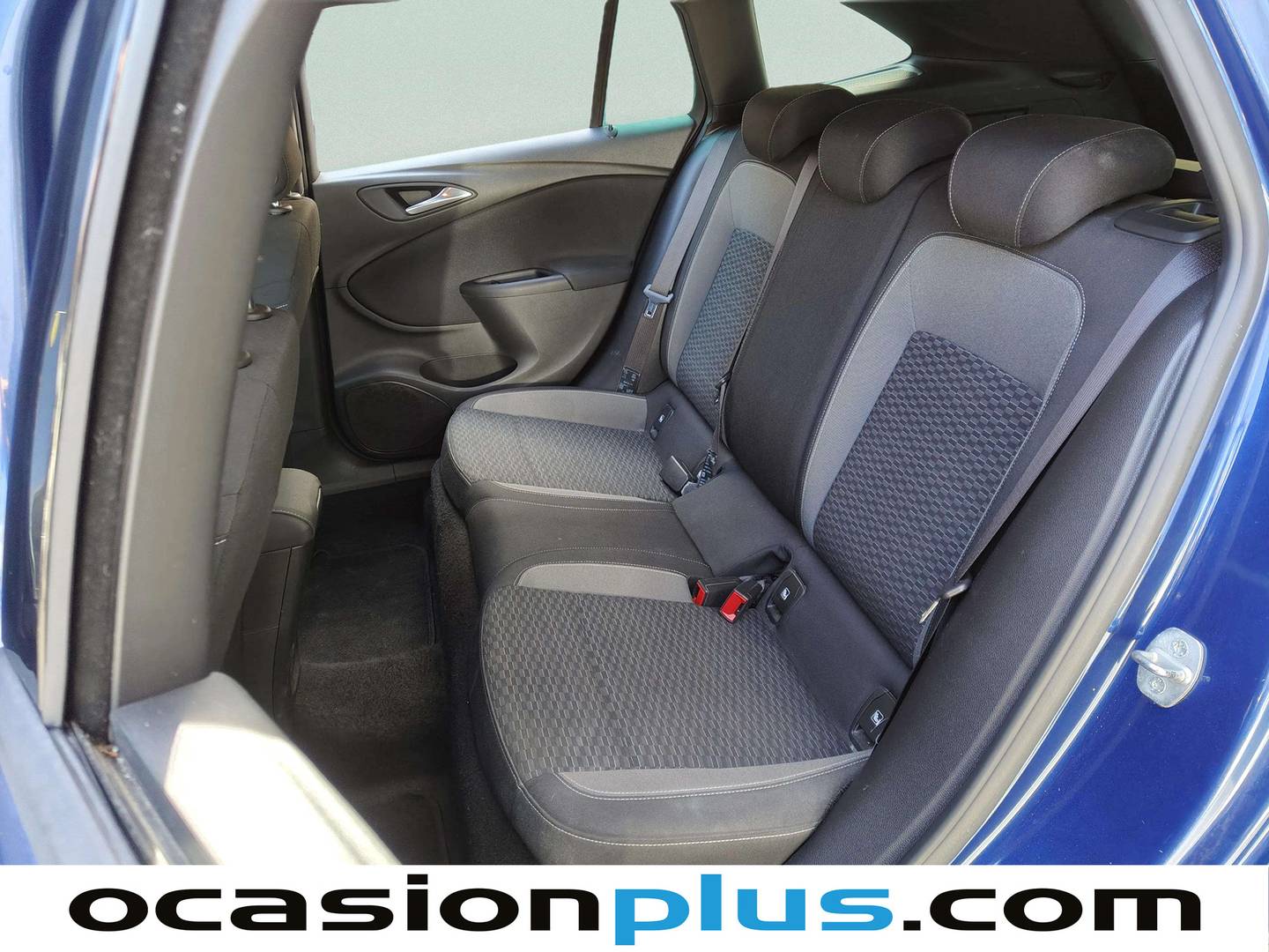 Foto asientos traseros Opel Astra Opel Astra Sports Tourer 1.2 Turbo SHT GS Line (130 CV)