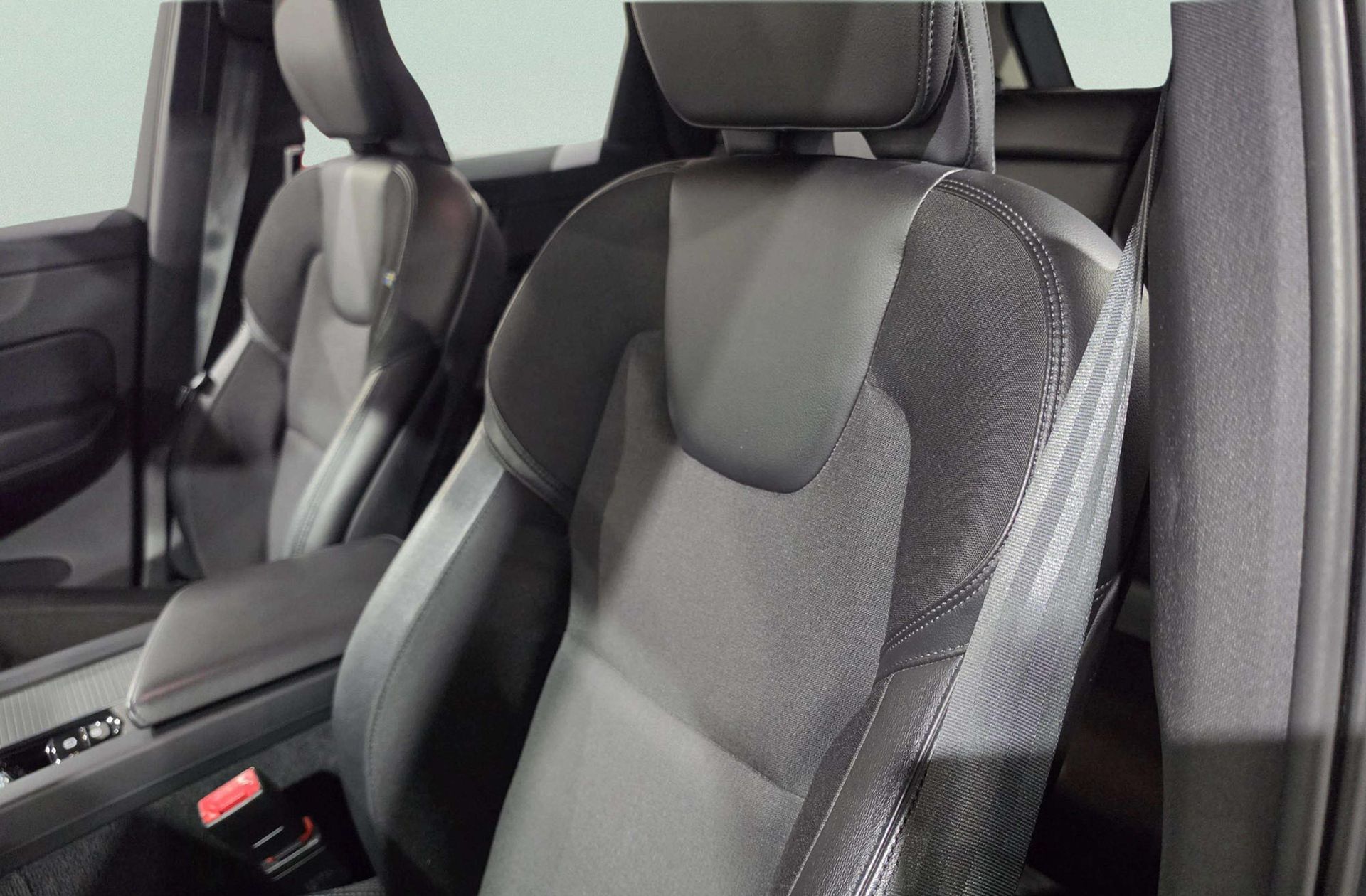 Volvo XC60 D4 Business Plus - foto 12