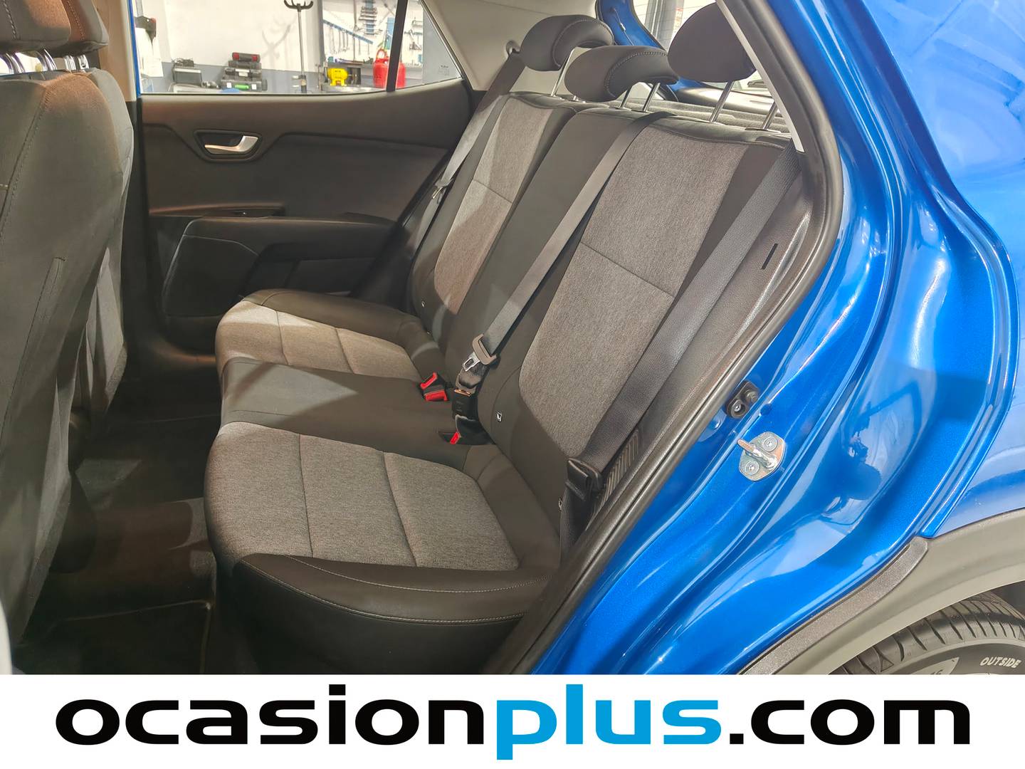 Foto asientos traseros KIA Stonic KIA Stonic 1.0 T-GDi MHEV MT Concept (100 CV)