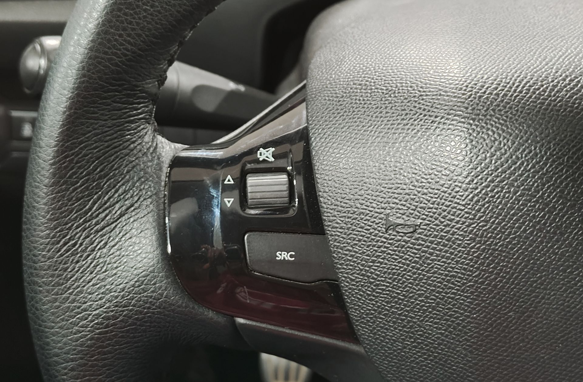 Peugeot 308 BlueHDi 120 Style - foto 22