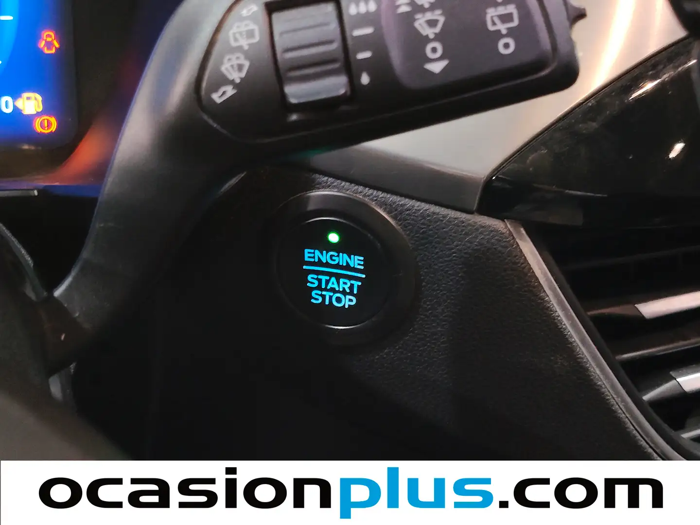 Foto Ford Kuga Ford Kuga 1.5 EcoBlue Titanium Auto (120 CV)