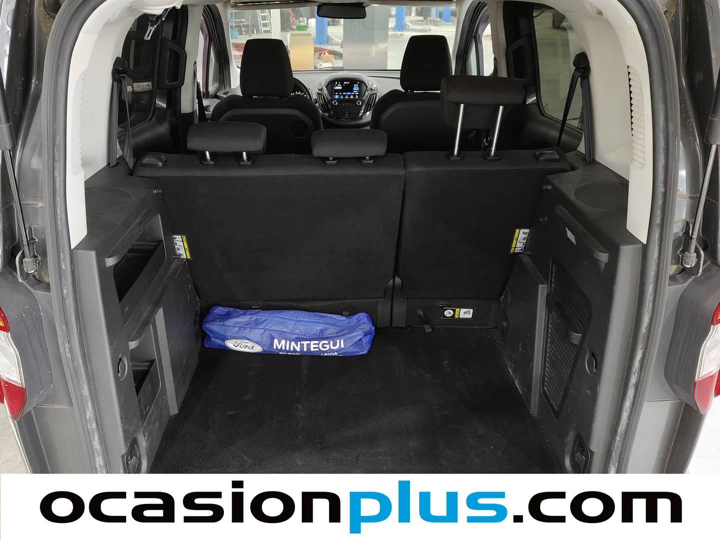 Fotos maletero Ford Tourneo Courier Ford Tourneo Courier 1.0 EcoBoost Sport (100 CV)