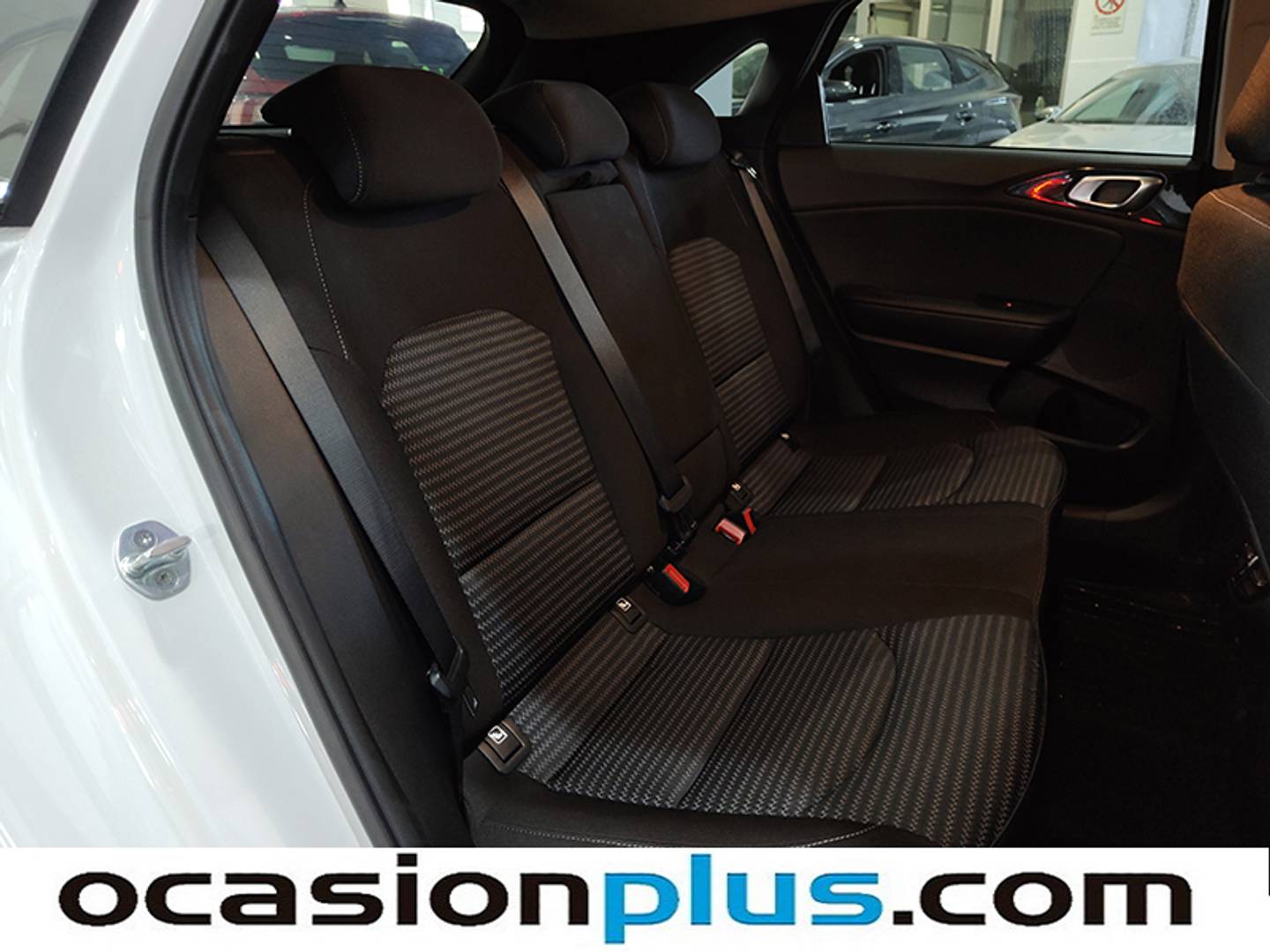 Foto KIA Ceed Kia Ceed 1.0 T-GDi Drive  (120 CV)