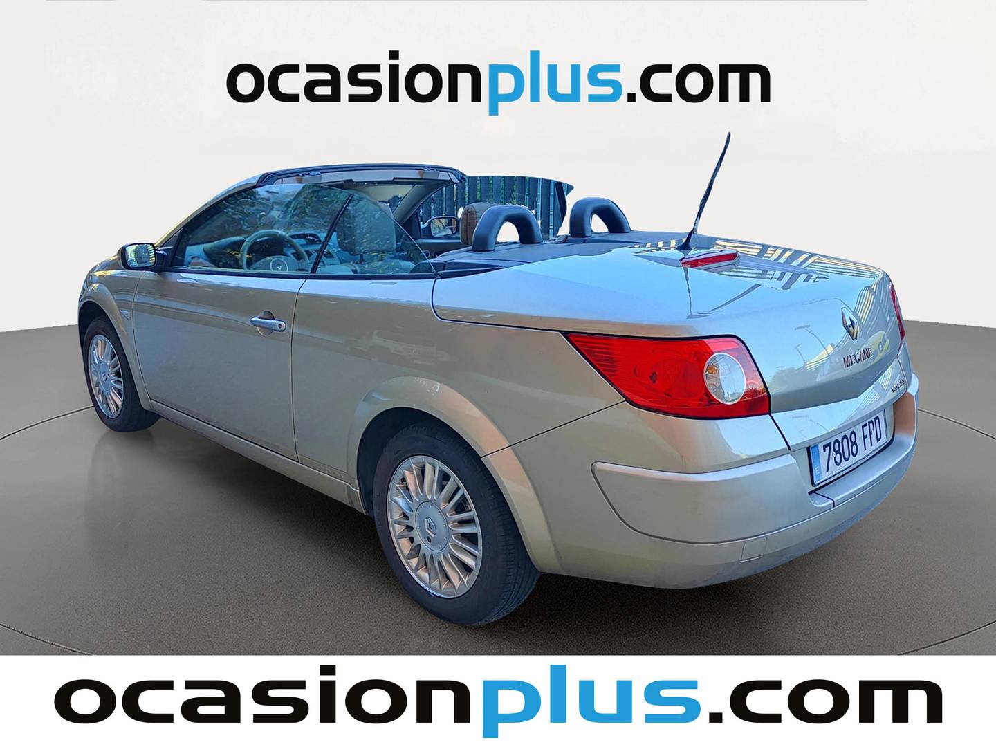 Foto trasera Renault Mégane Renault Megane Coupe Cabrio Privilege 2.0 16v (135 CV) Auto derecha