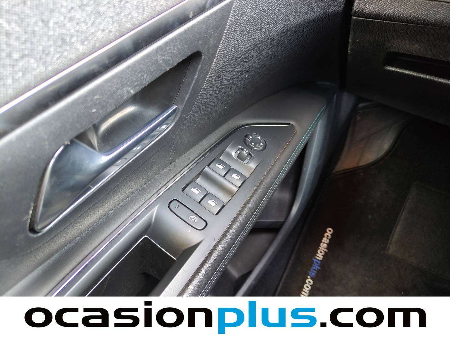 Foto Peugeot 3008 Hybrid Peugeot 3008 Hybrid 300 Allure Pack e-EAT8 (300 CV)