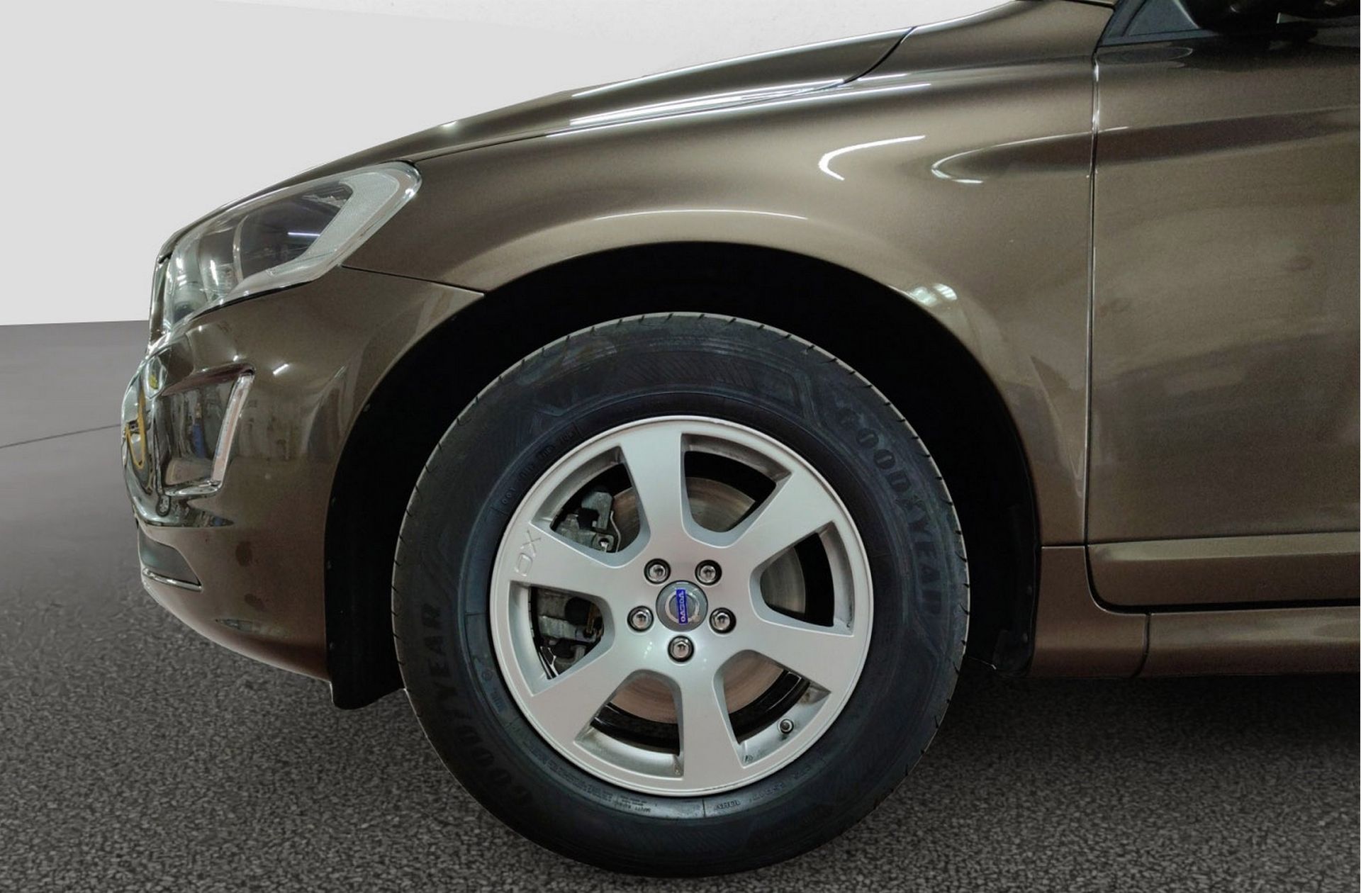 Volvo XC60 D3 Kinetic - foto 39