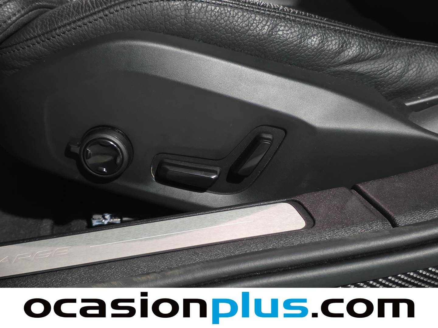 Equipamiento del Volvo S60 Volvo S60 T8 Recharge Plus Dark Auto (455 CV) 4x4