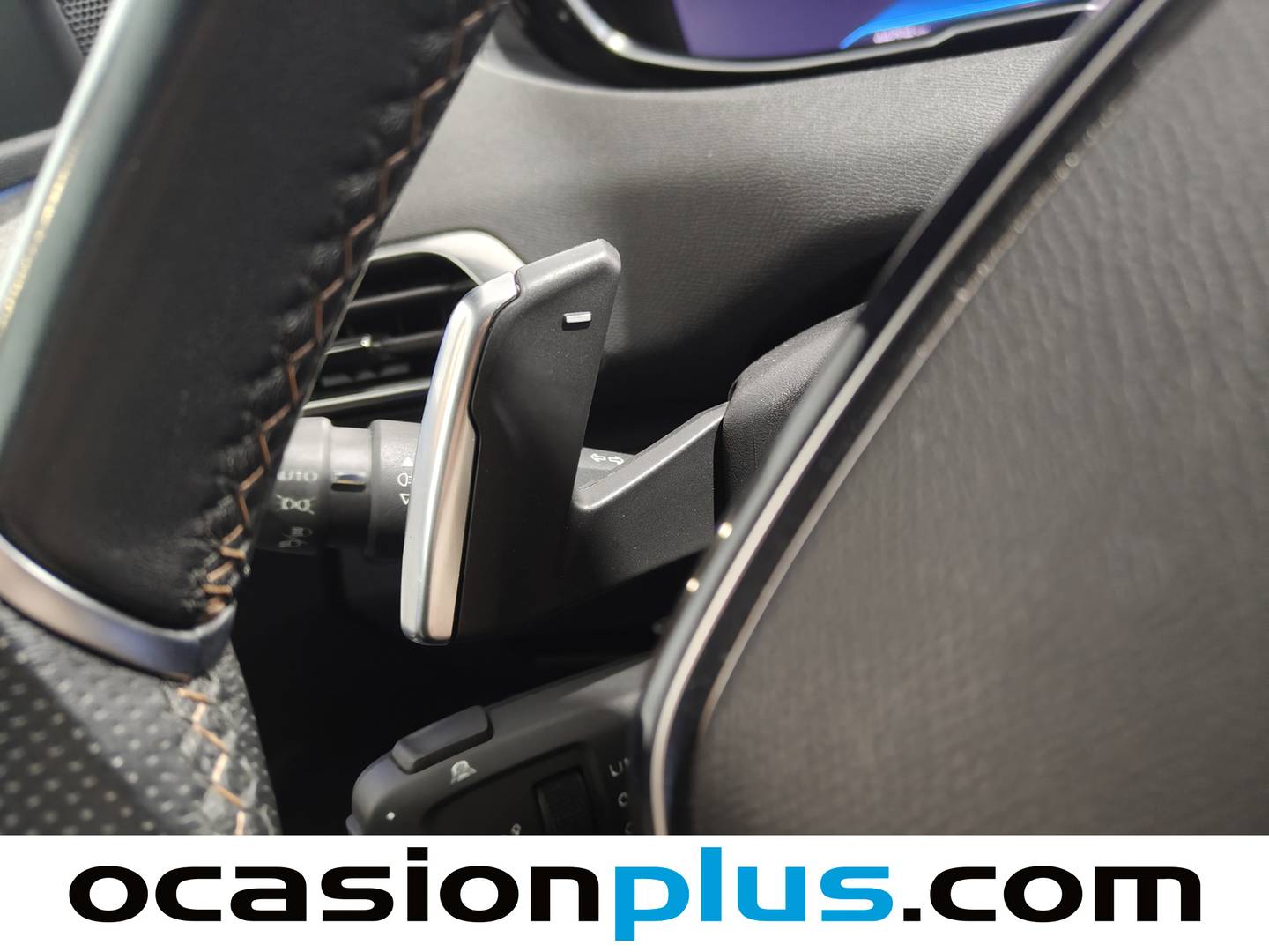 Foto Peugeot 3008 Peugeot 3008 PureTech 130 S&S GT EAT8 (130 CV)