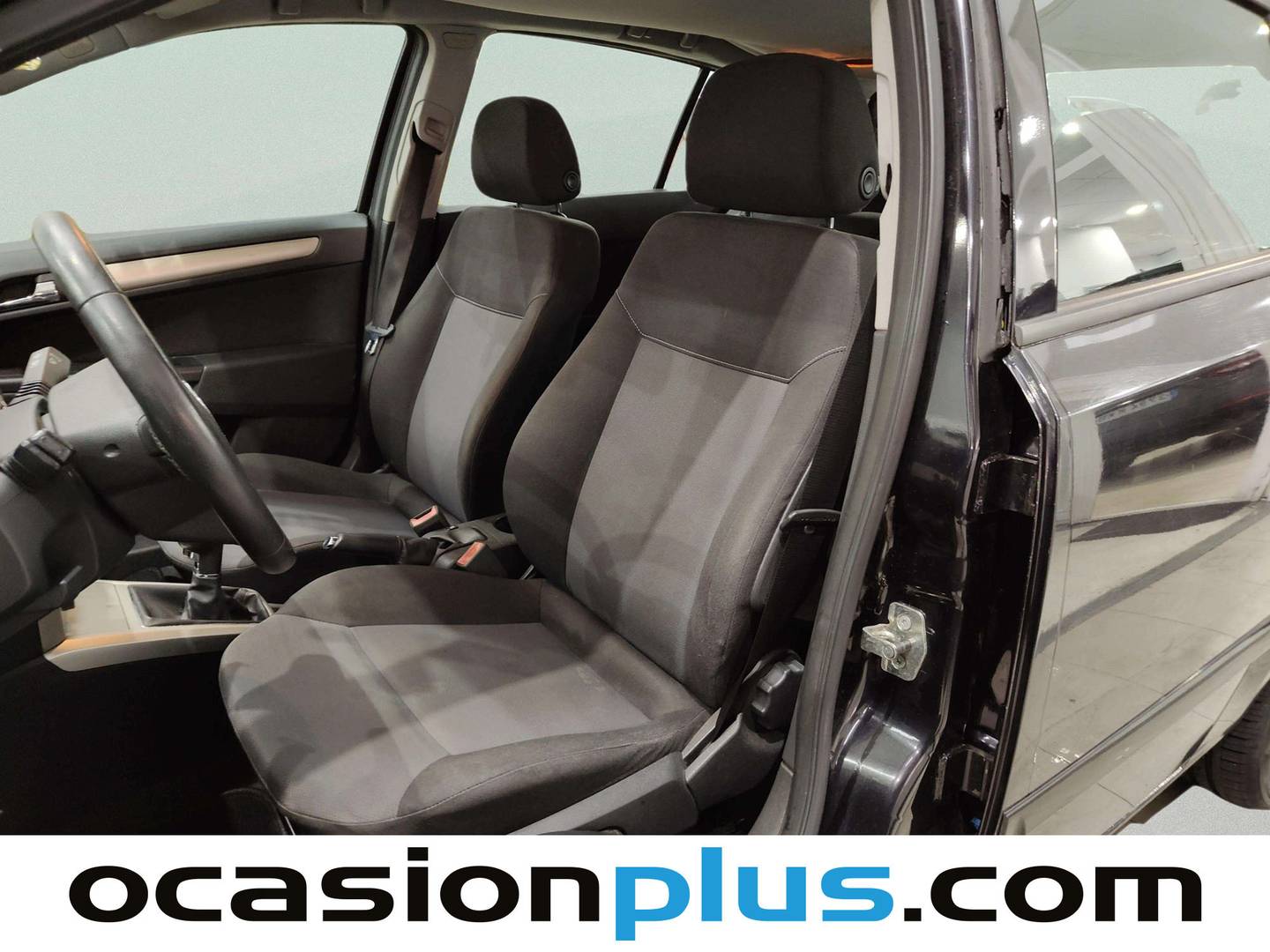 Foto asientos delanteros Opel Astra Opel Astra 1.7 CDTI Enjoy (100 CV)