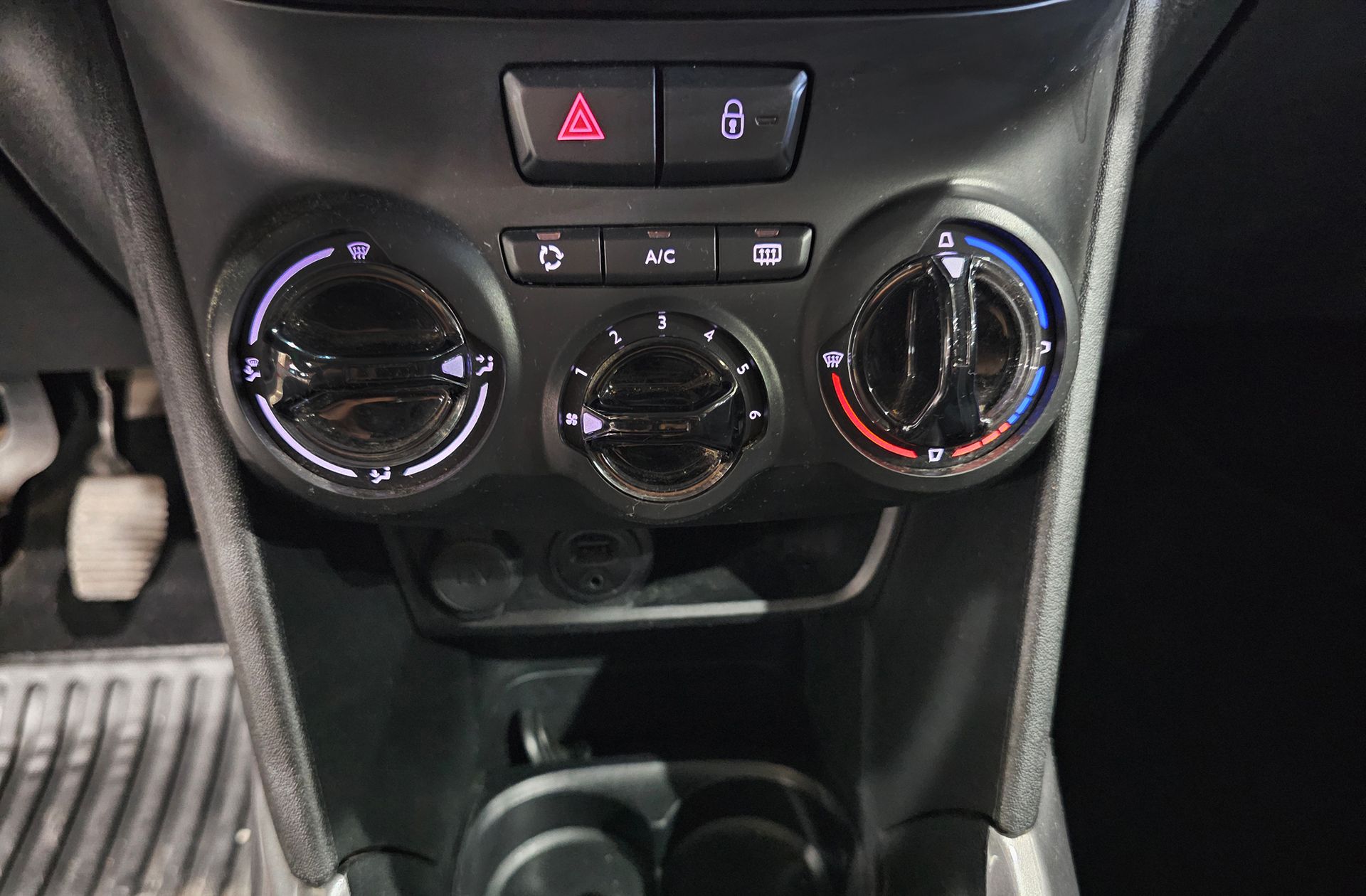 Peugeot 2008 PureTech 82 Style - foto 32