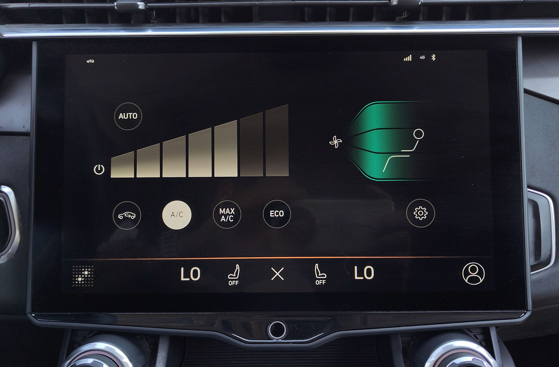 Lynk & Co 01 1.5 PHEV - foto 39