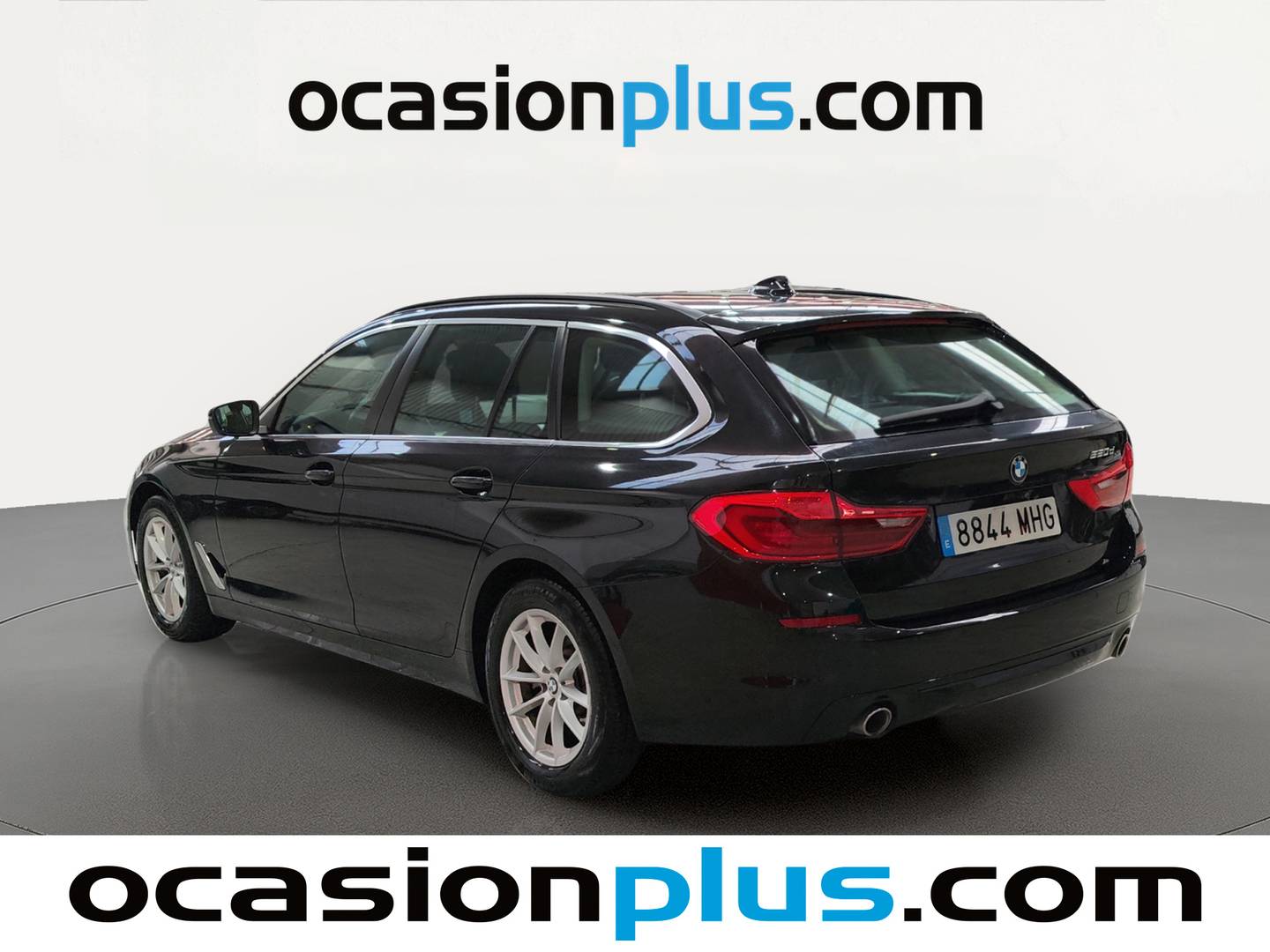 Foto trasera BMW Serie 5 BMW Serie 5 520d Touring (190 CV) derecha
