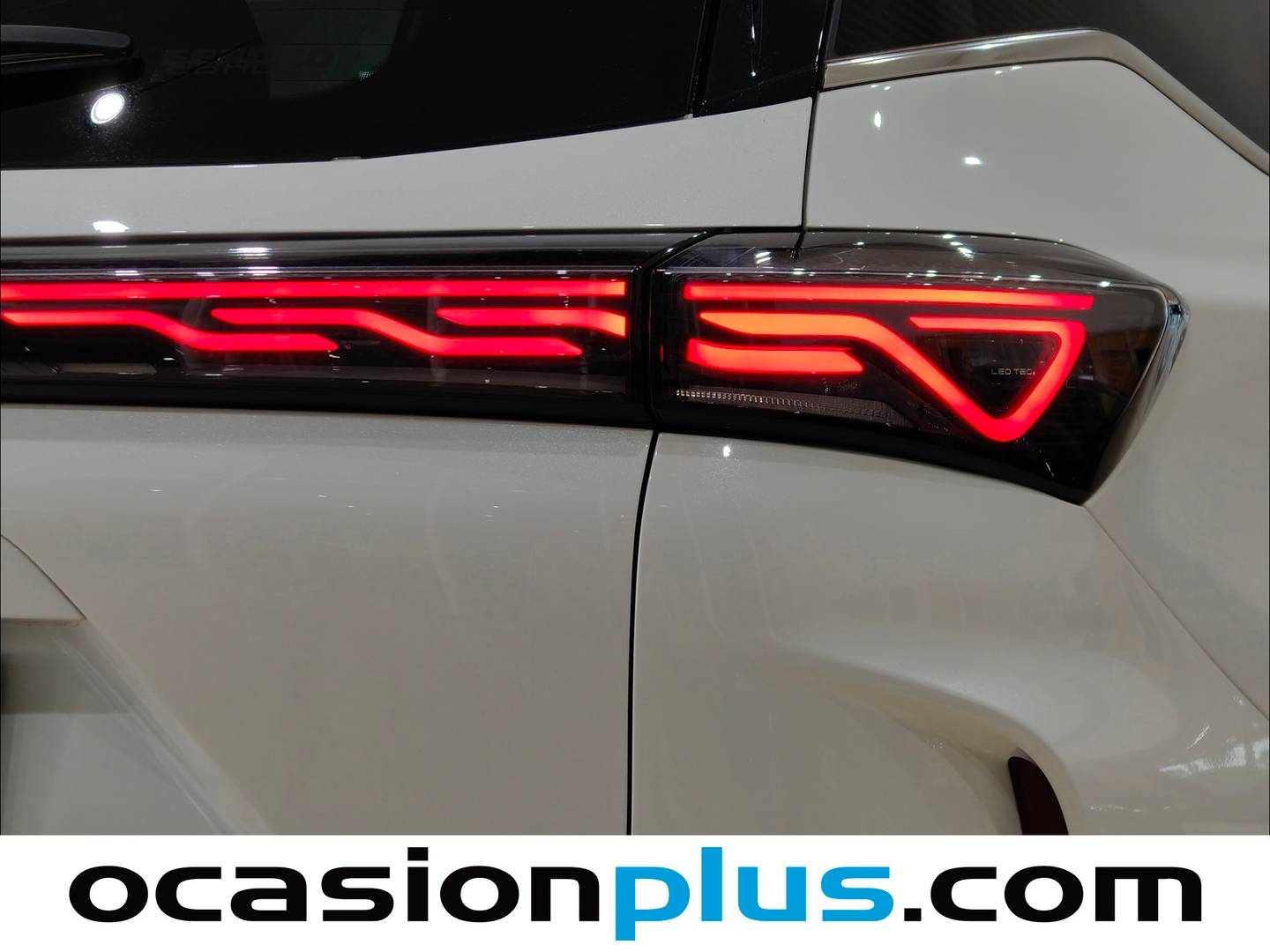 EBRO S700 EBRO S700 1.6 TGDI Luxury 7 DCT (147 CV) gasolina