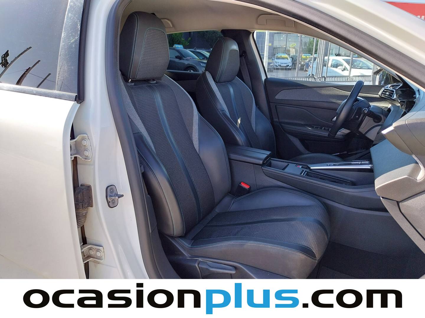 Foto Peugeot 308 Peugeot 308 PureTech 130 S&S Allure Pack EAT8  (130 CV)