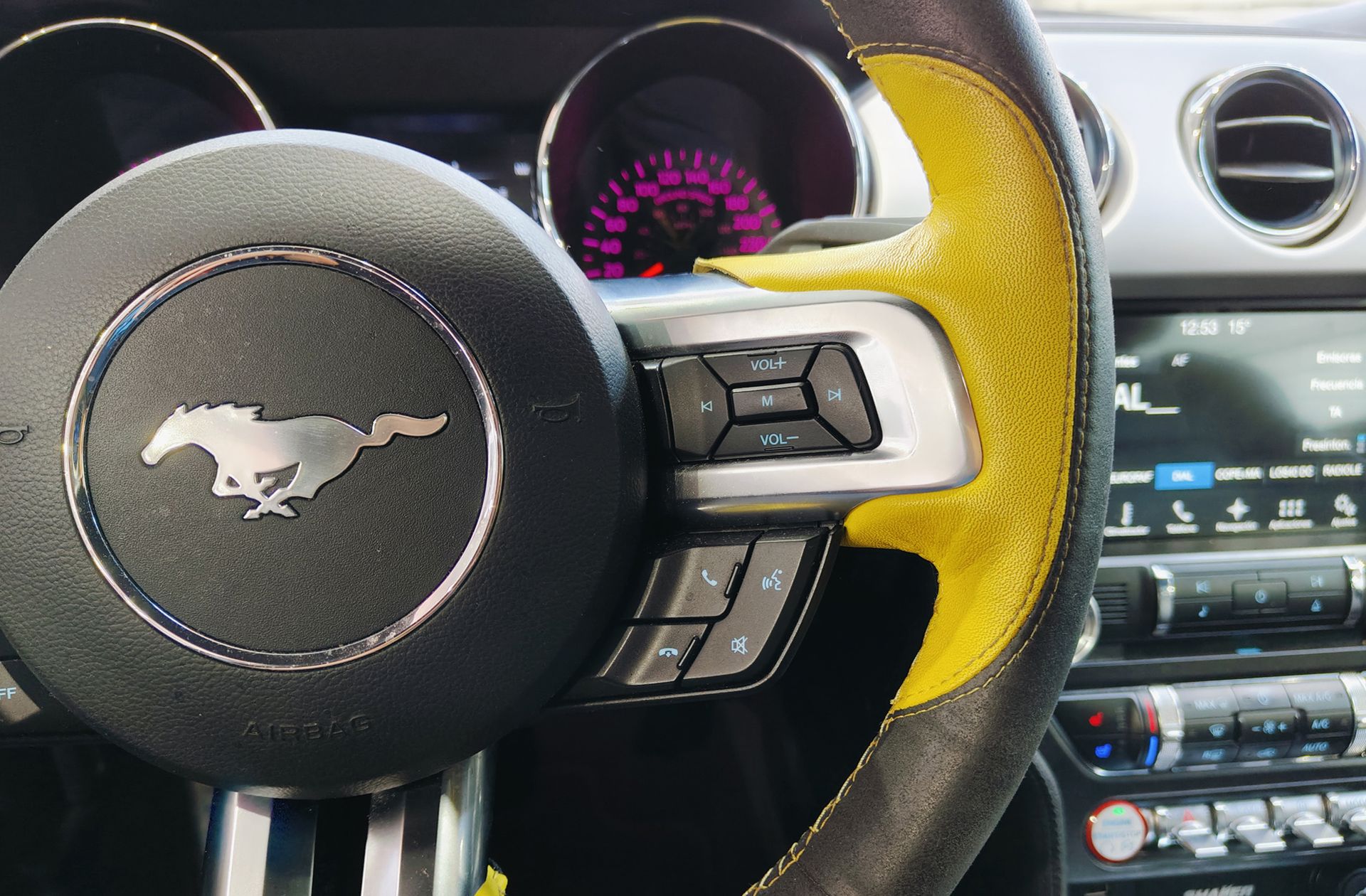 Ford Mustang 2.3 EcoBoost Mustang (Fastback) - foto 28