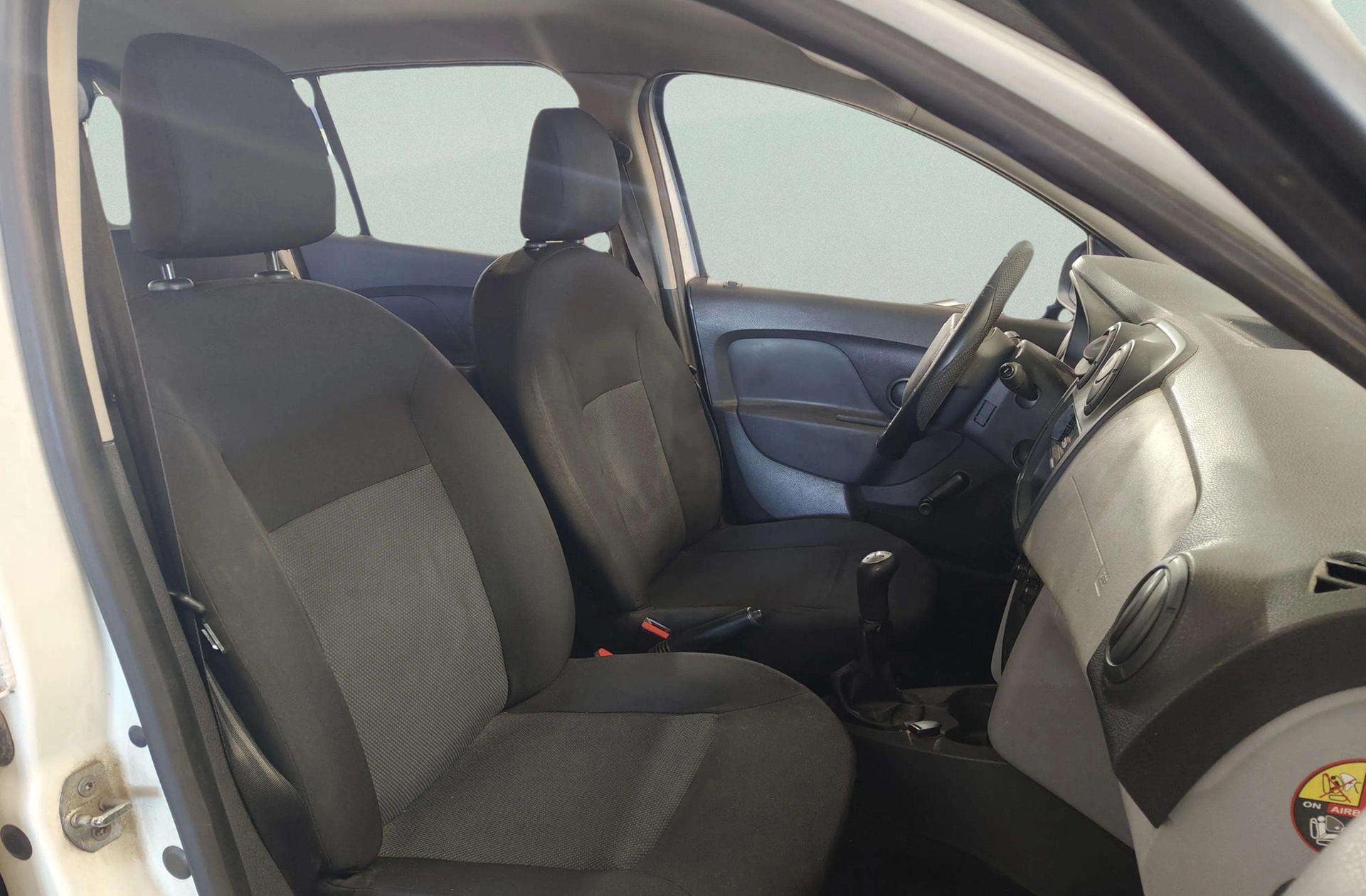 Dacia Sandero 1.2 Base - foto 12