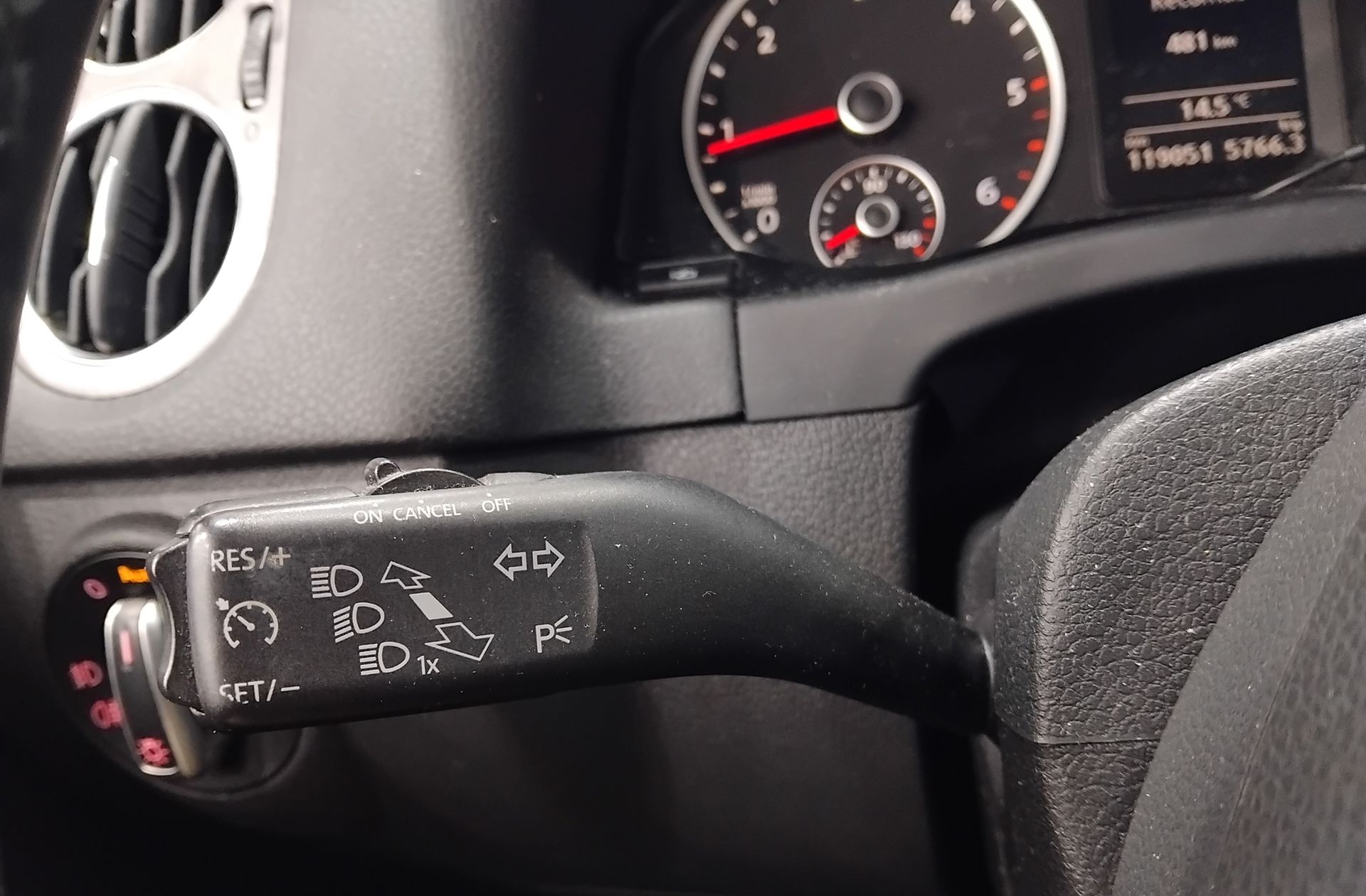 Volkswagen Tiguan Advance 2.0 TDI BMT Front Drive - foto 21
