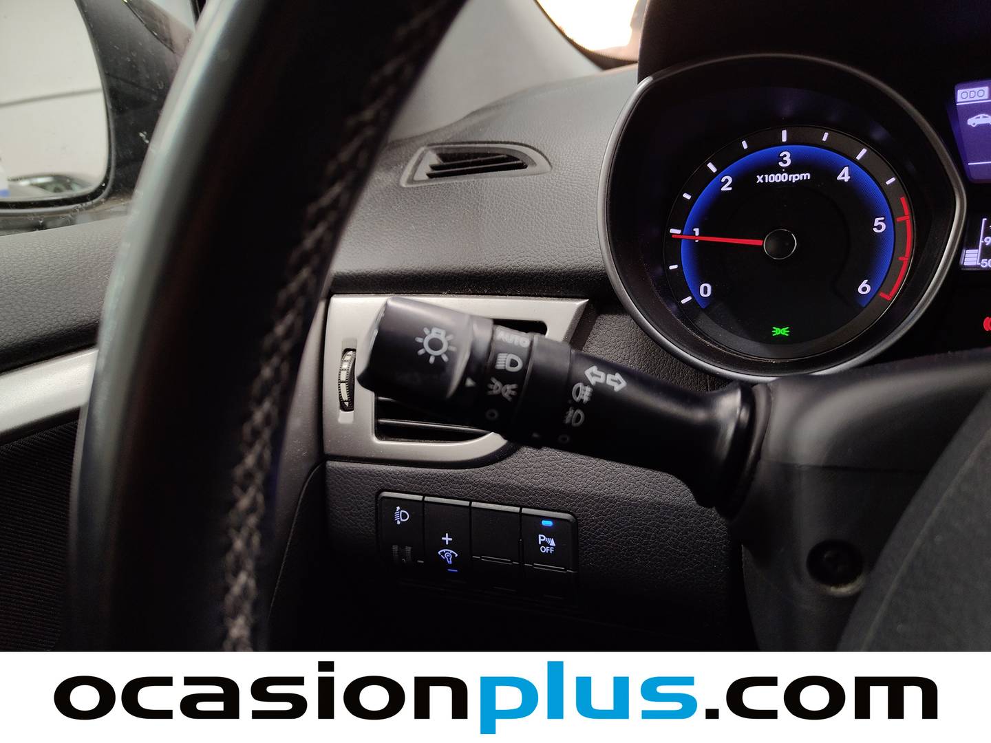 Equipamiento del Hyundai i30 Hyundai i30 1.4 CRDI Go! (90 CV)