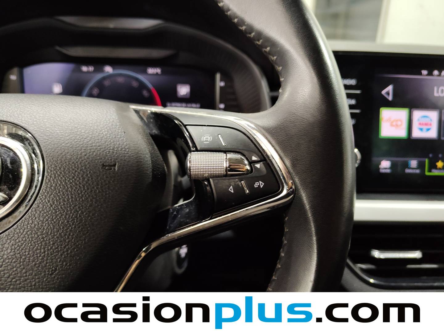 Foto Skoda Kamiq Skoda Kamiq 1.0 TSI Emotion (110 CV)