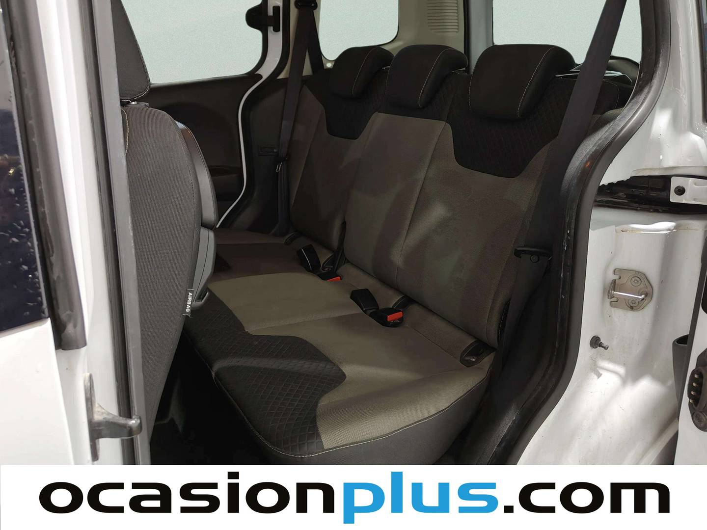 Foto asientos traseros Ford Tourneo Courier Ford Tourneo Courier 1.0 EcoBoost Trend (100 CV)