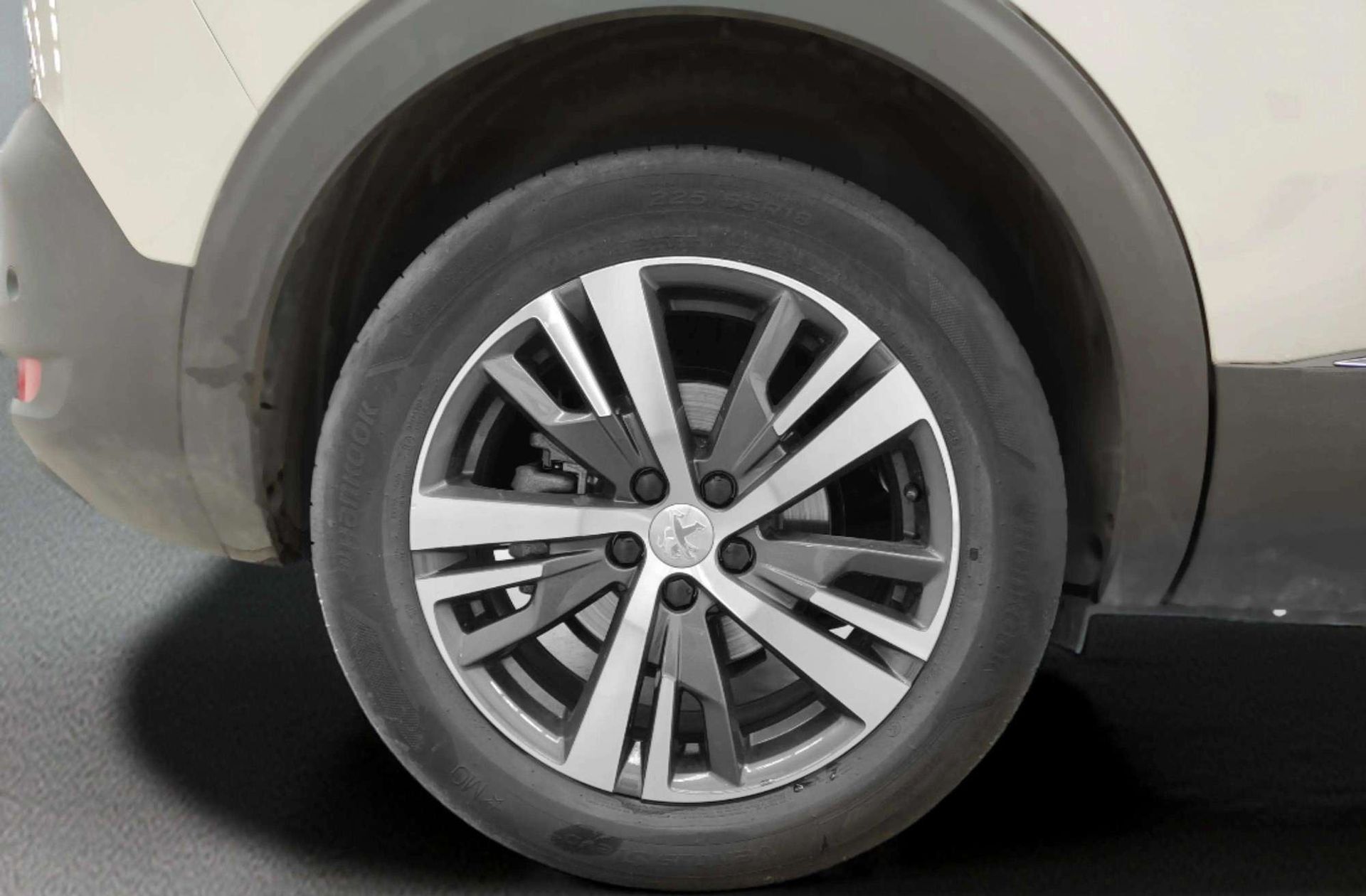 Peugeot 5008 BlueHDi 130 Allure Pack EAT8 7 plazas - foto 45