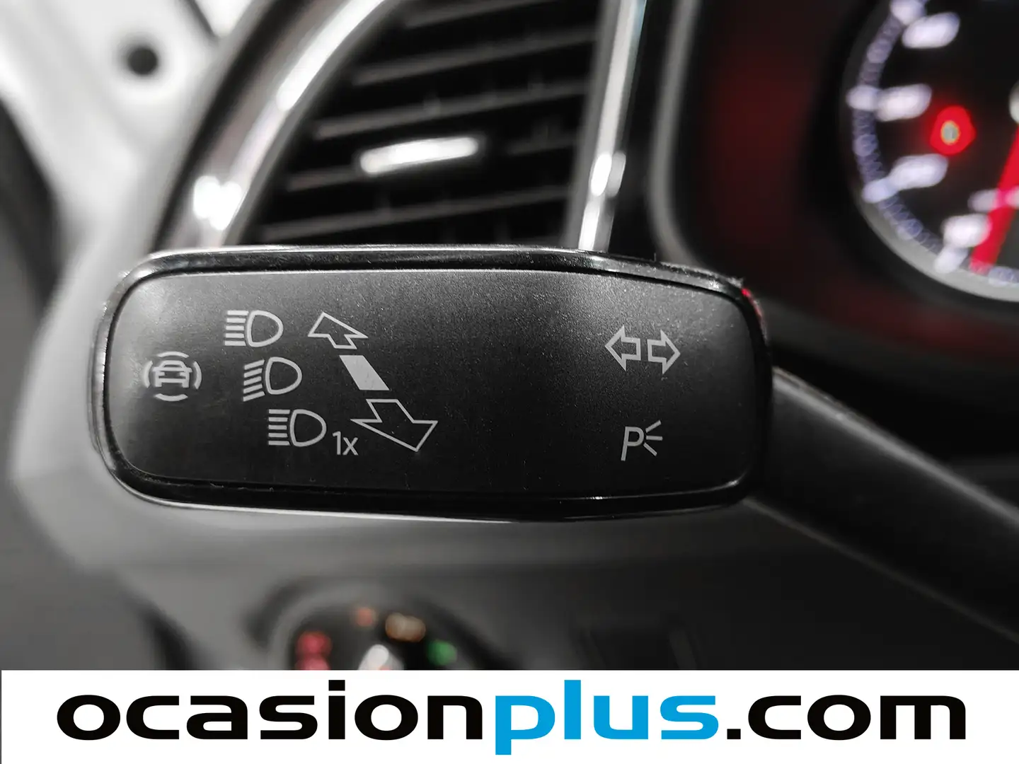 Foto Seat León SEAT León 1.5 TGI GNC S&S FR Edition Plus DSG (130 CV)