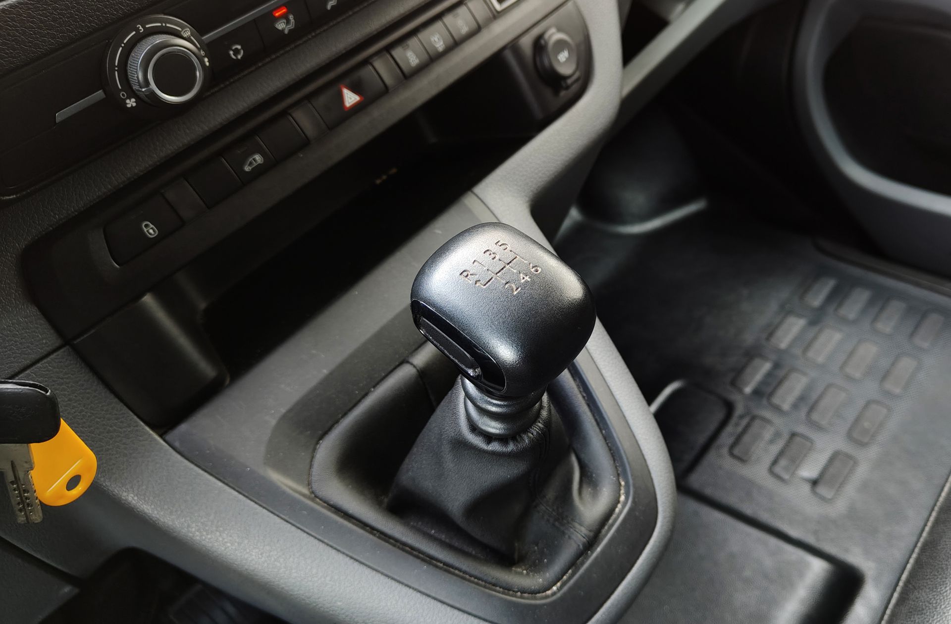 Fiat Scudo Furgon 1.5 BlueHDi L1 Business - foto 5