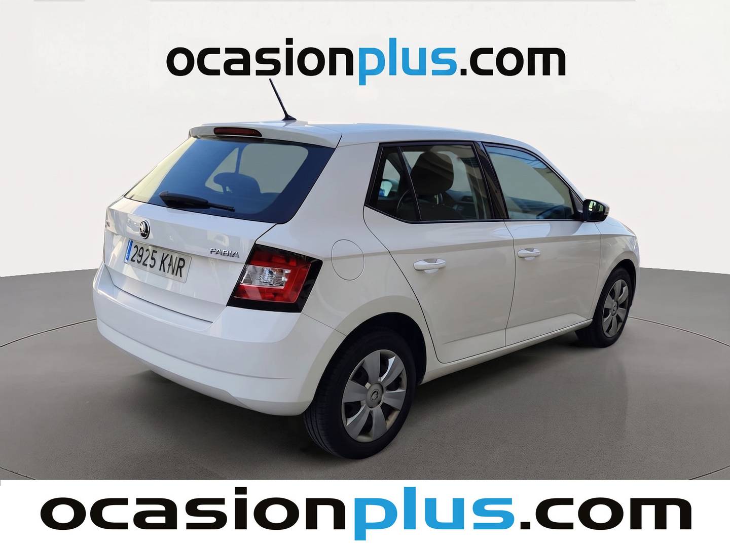 Foto trasera Skoda Fabia Skoda Fabia 1.4 TDI Ambition (90 CV) derecha