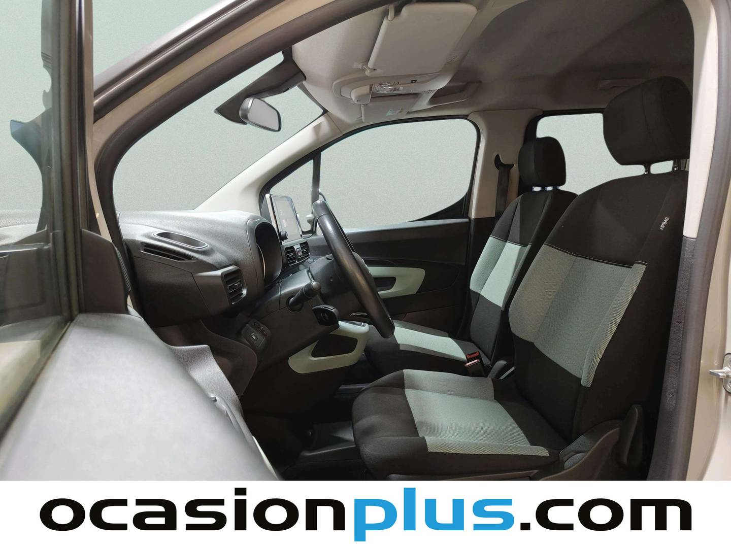 Foto asientos delanteros Citroën Berlingo Citroën Berlingo BlueHDi 100 S&S Talla M Shine (102 CV)