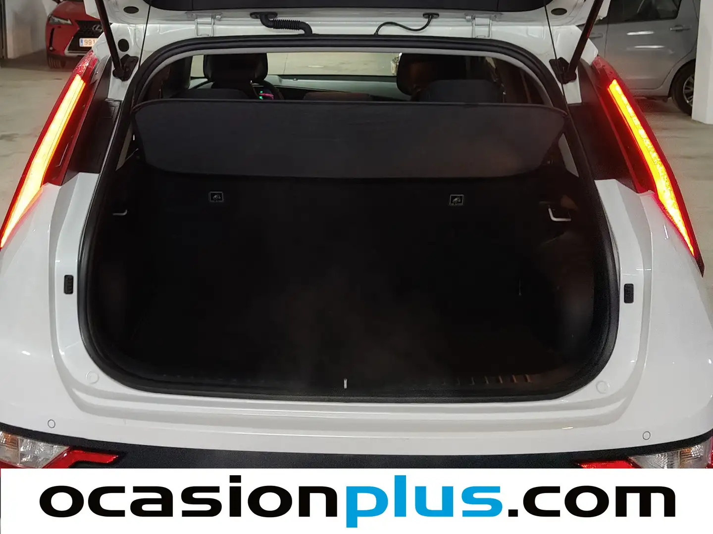 Foto KIA Niro Kia Niro 1.6 GDi HEV Concept (141 CV)