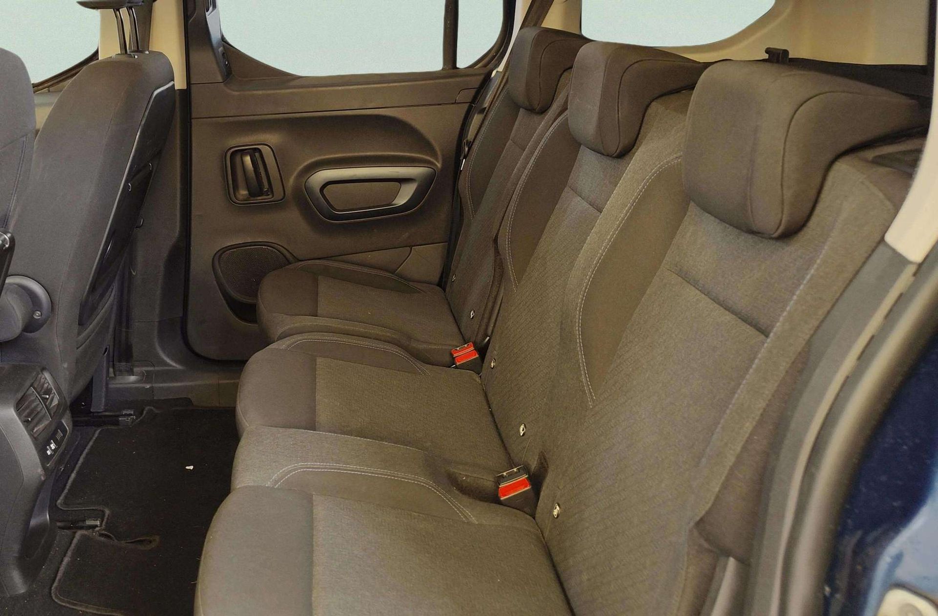 Peugeot Rifter BlueHDi 130 Allure Standard - foto 11
