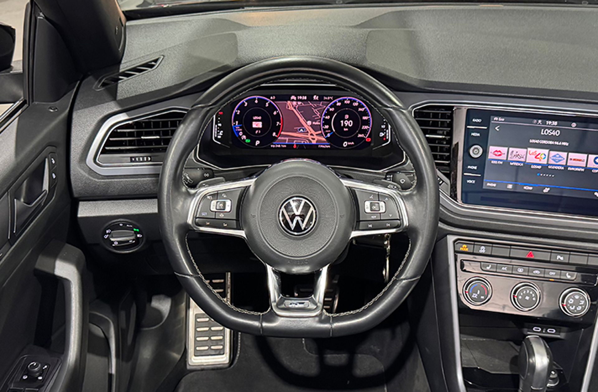 Volkswagen T-Roc Cabrio R-Line 1.5 TSI - foto 23