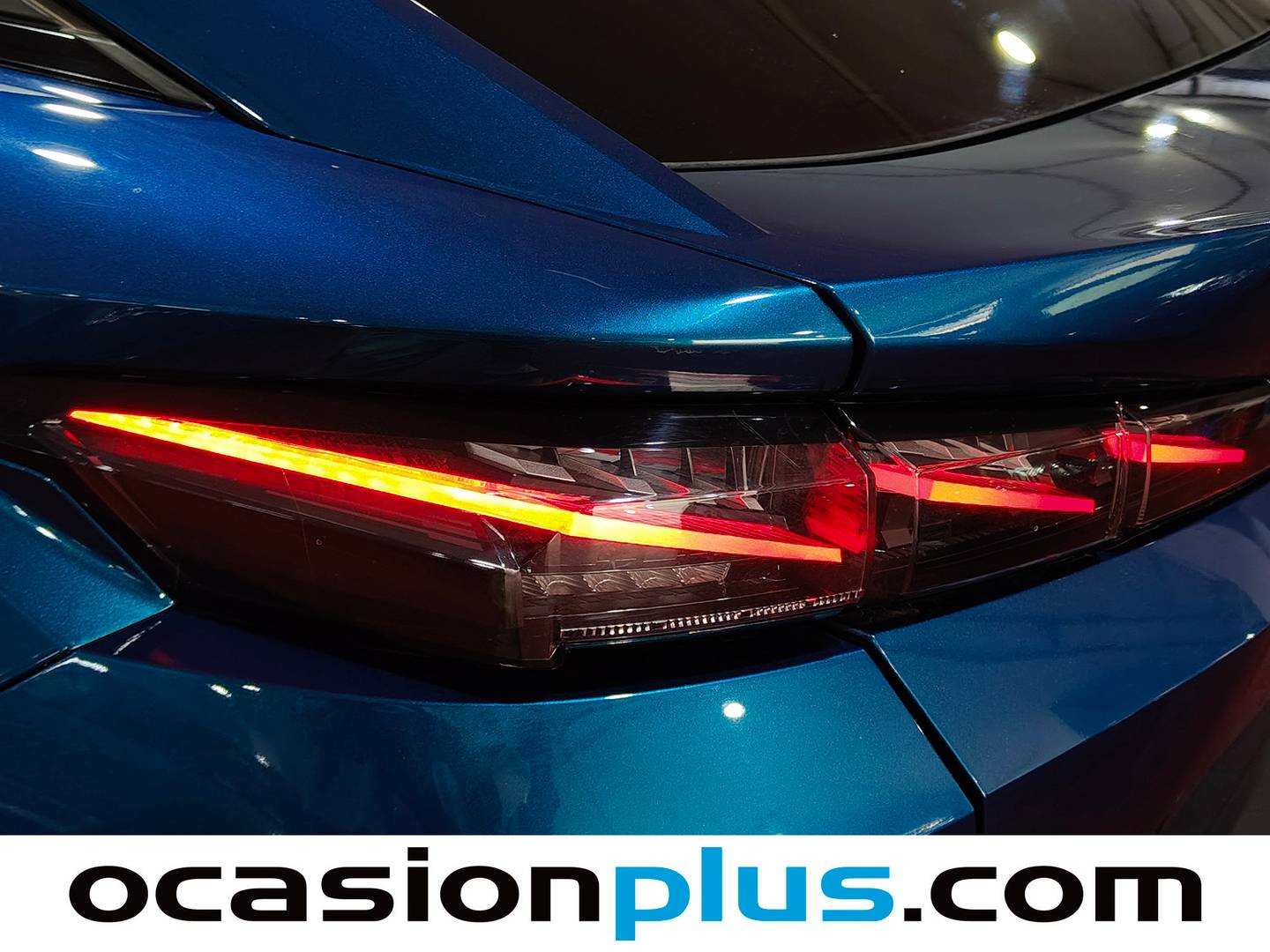 Paquetes del Peugeot 408 Peugeot 408 PHEV 225 GT e-EAT8 (224 CV)